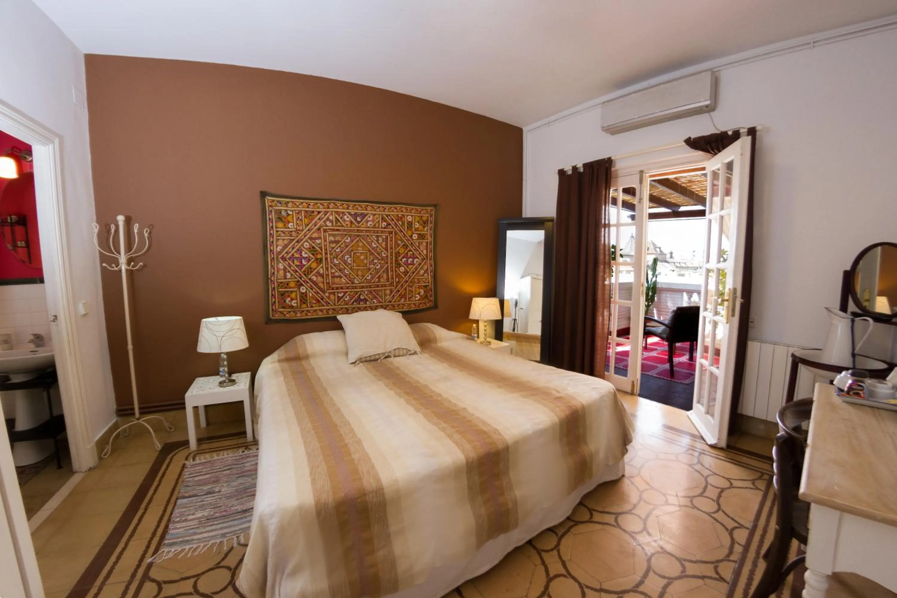 Photo of the whole room, Bed in Villa Alicia Guest House