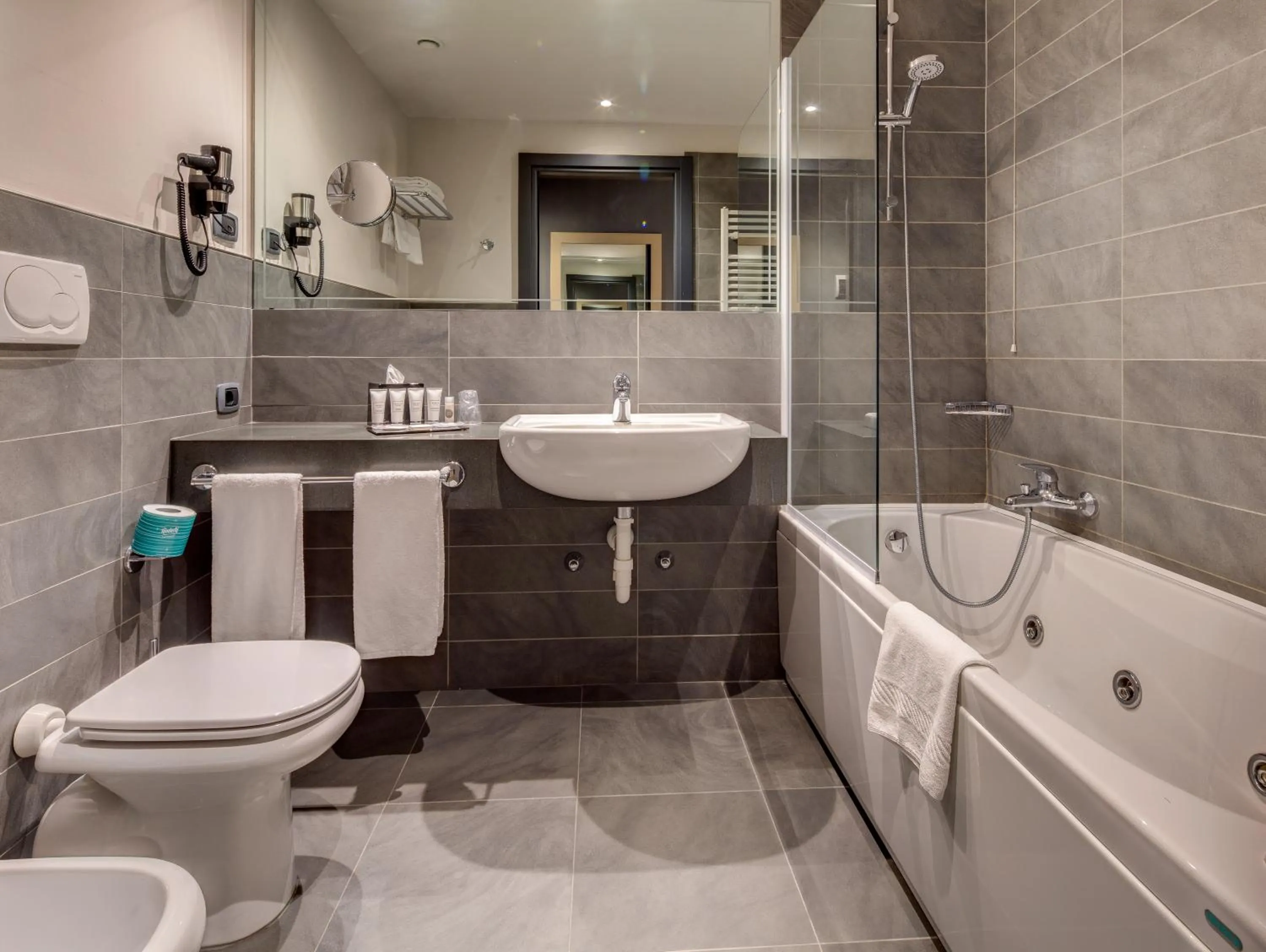 Bathroom in Best Western Plus Hotel Expo