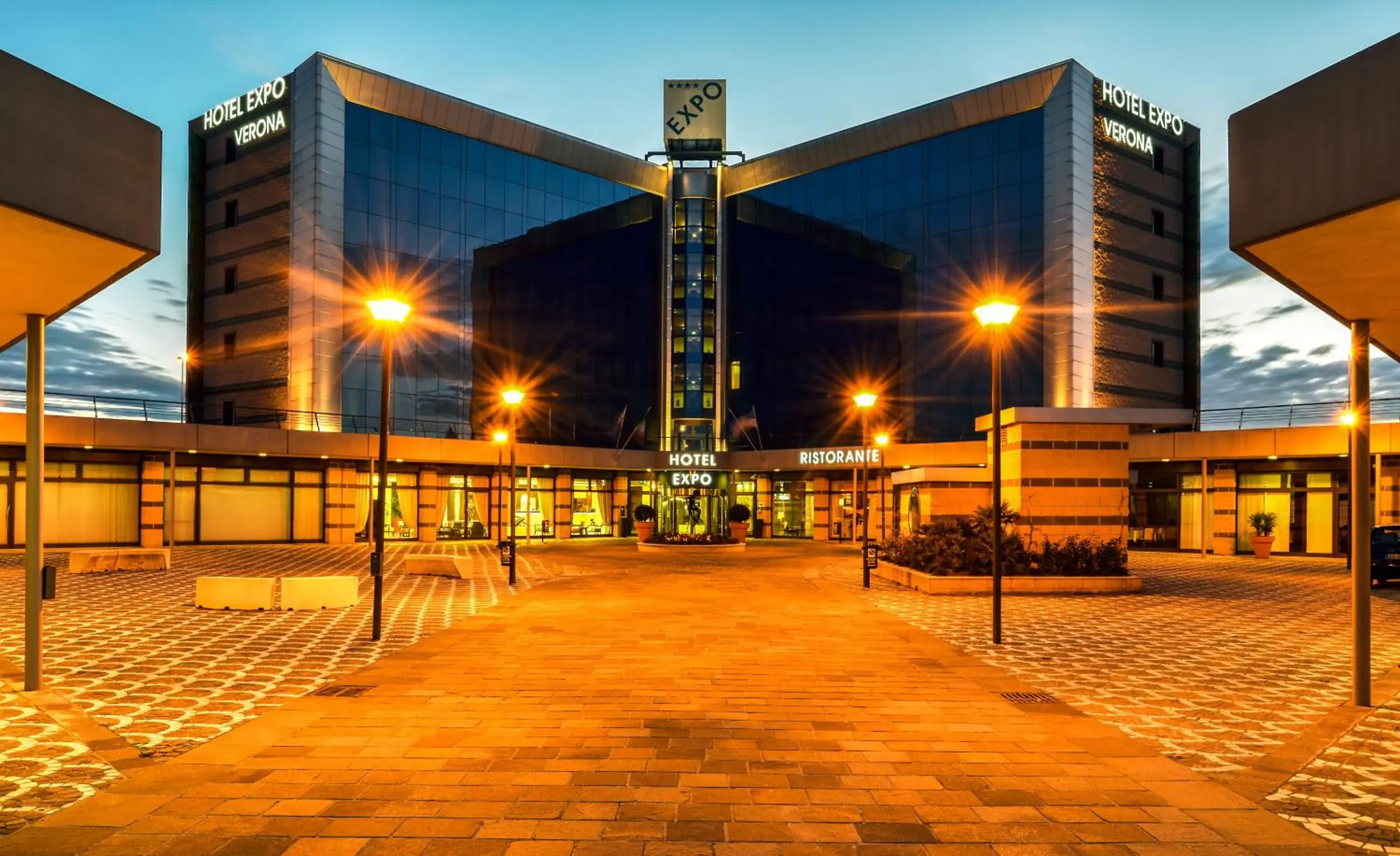 Facade/entrance in Best Western Plus Hotel Expo Facade/entrance in Best Western Plus Hotel Expo