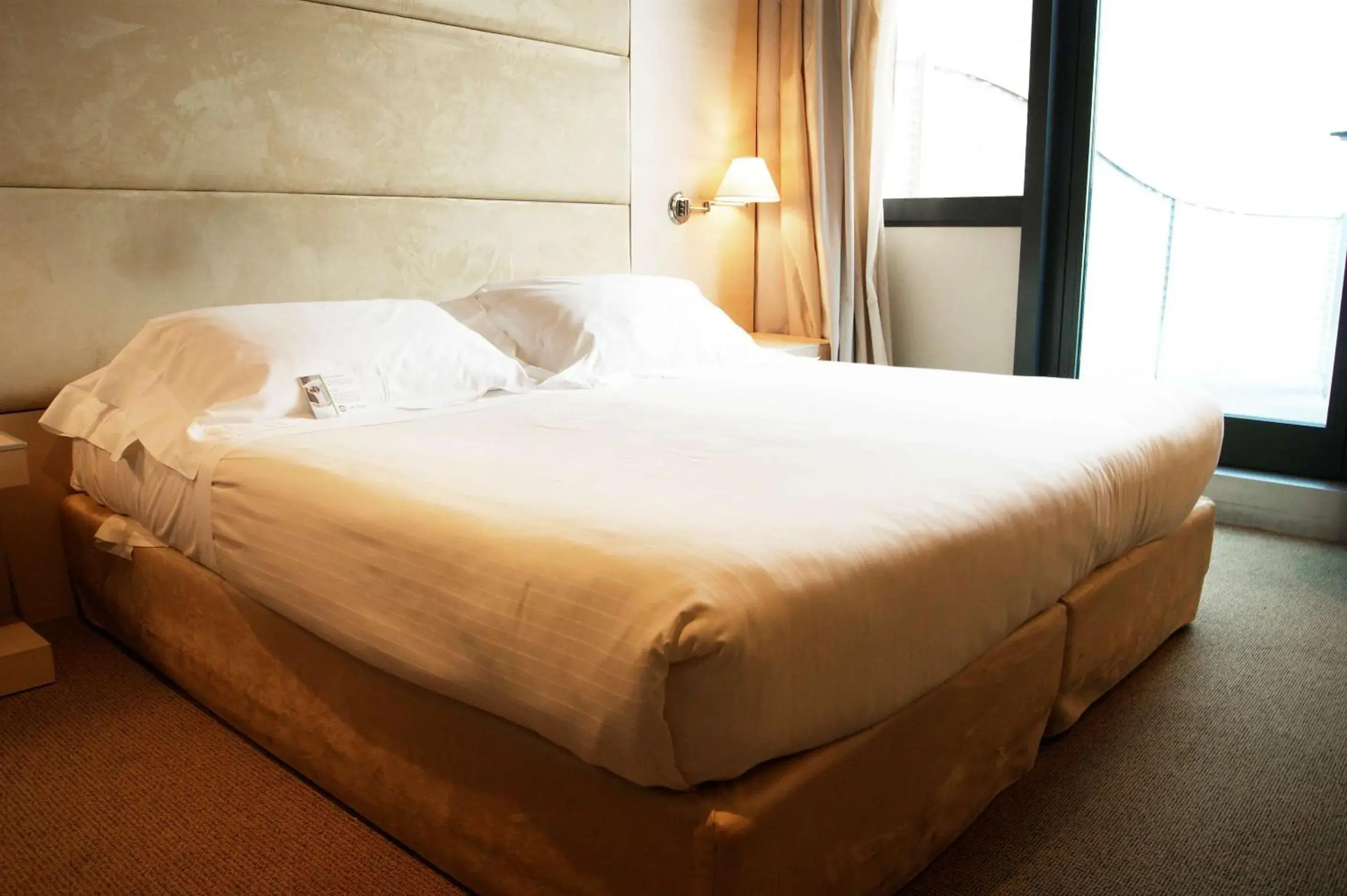 Bedroom, Bed in Best Western Plus Hotel Expo Bedroom, Bed in Best Western Plus Hotel Expo