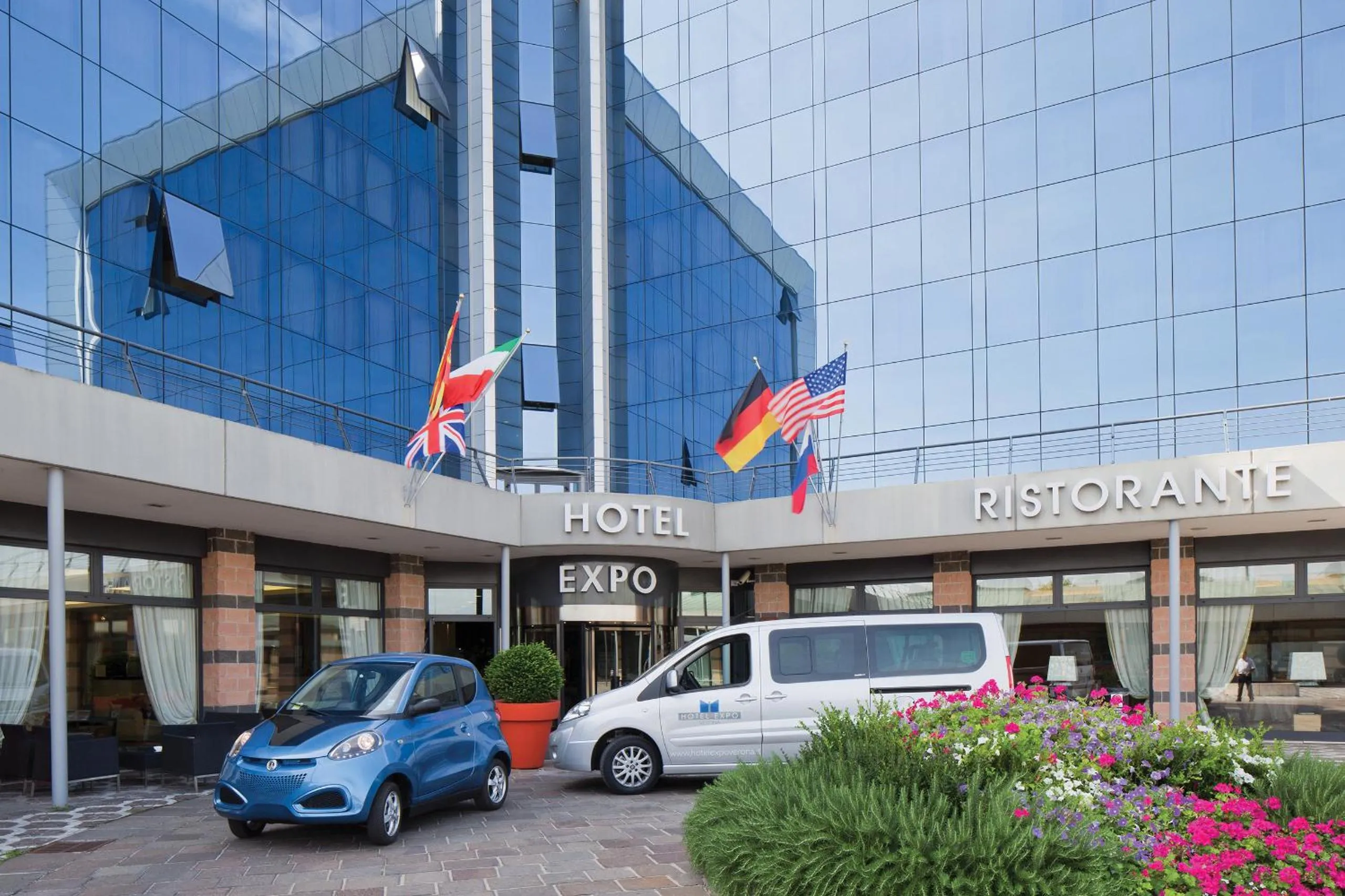 Facade/entrance in Best Western Plus Hotel Expo