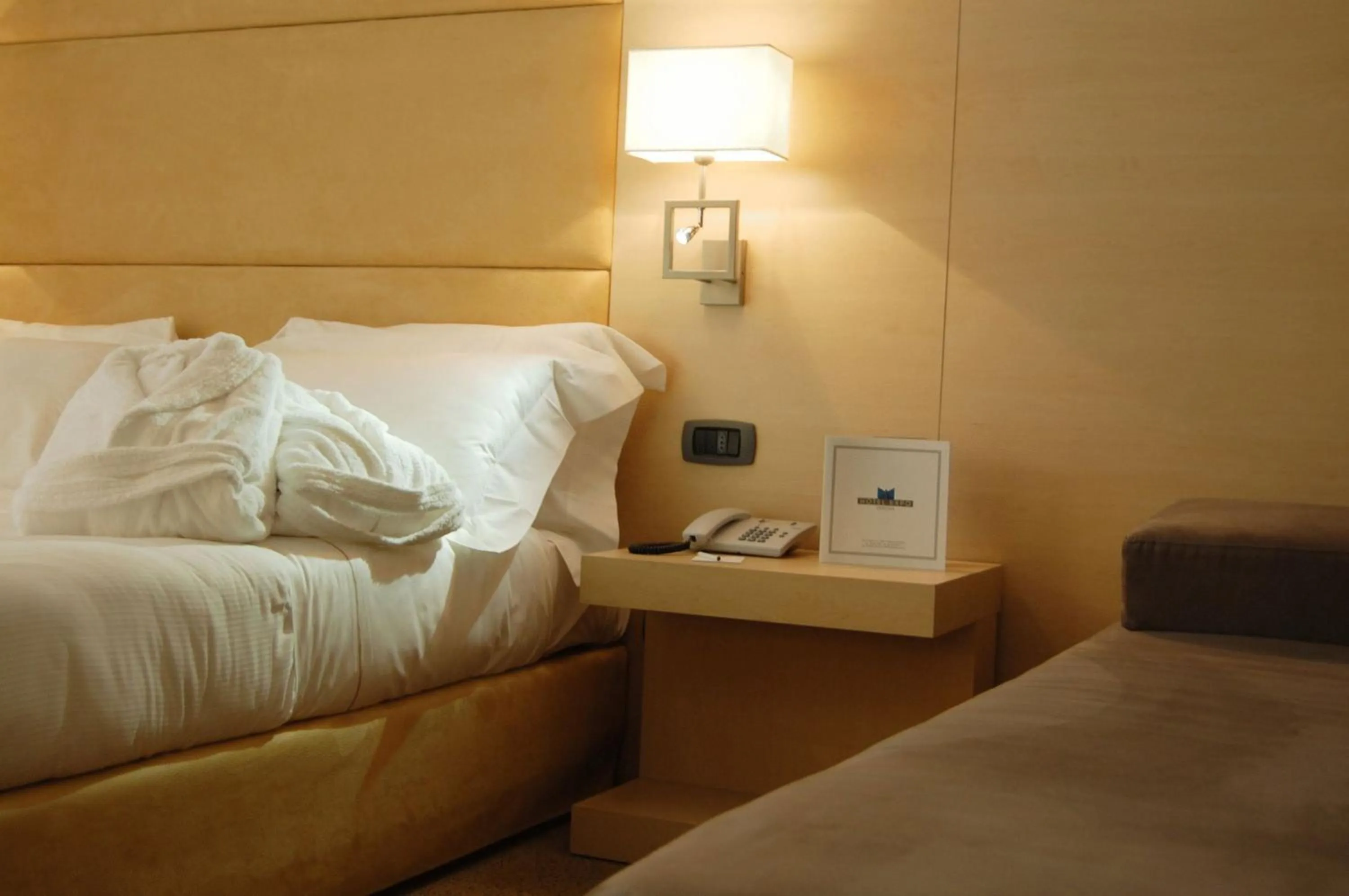 Photo of the whole room, Bed in Best Western Plus Hotel Expo