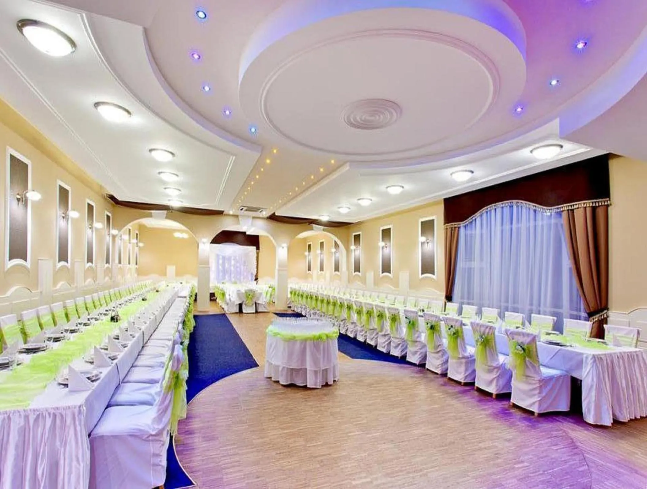 Banquet/Function facilities in Hotel pod Wierzba