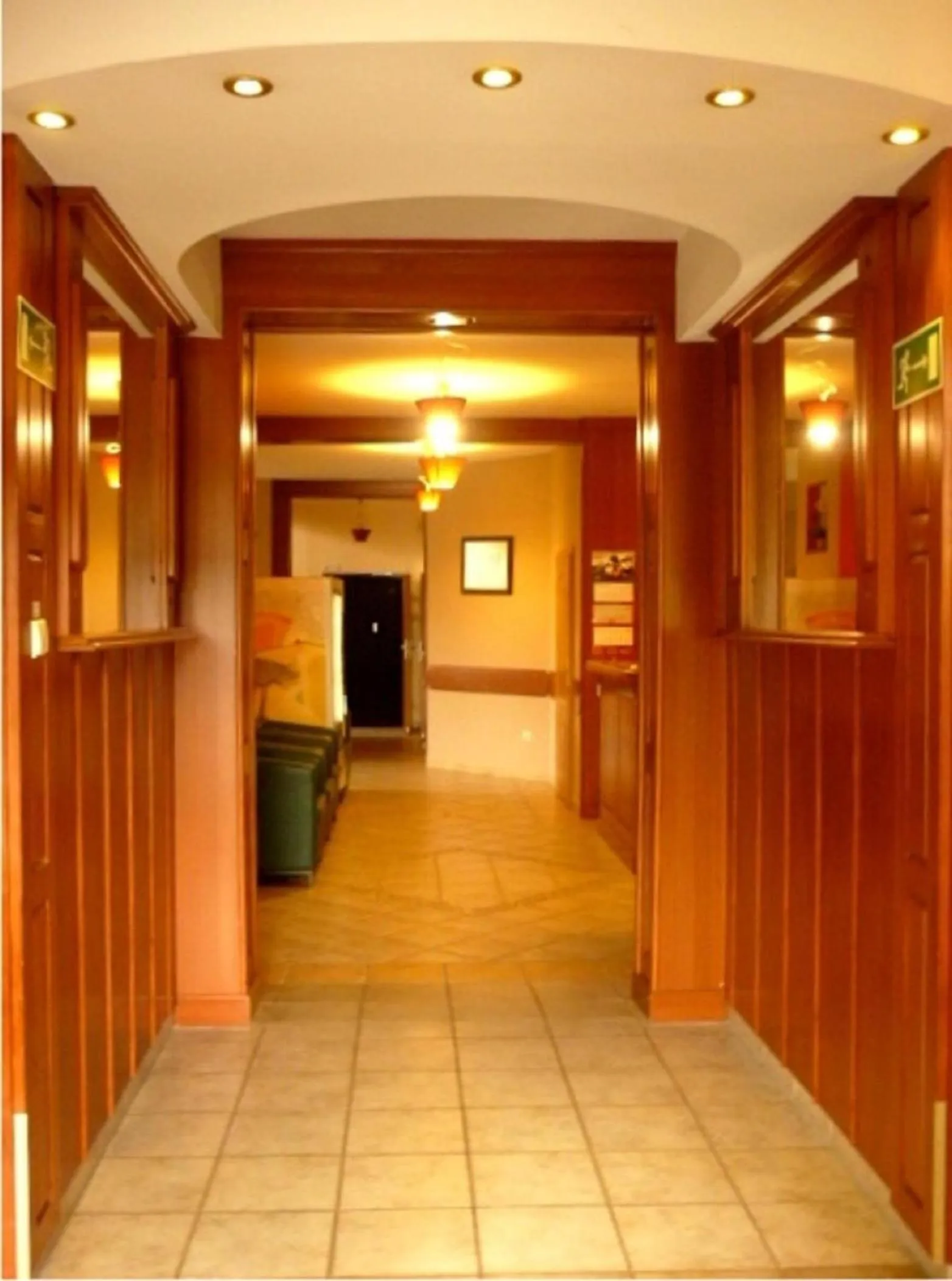 Lobby or reception in Hotel pod Wierzba