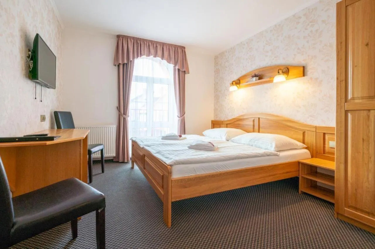 Bed in Spa Hotel MILLENIUM Karlovy Vary