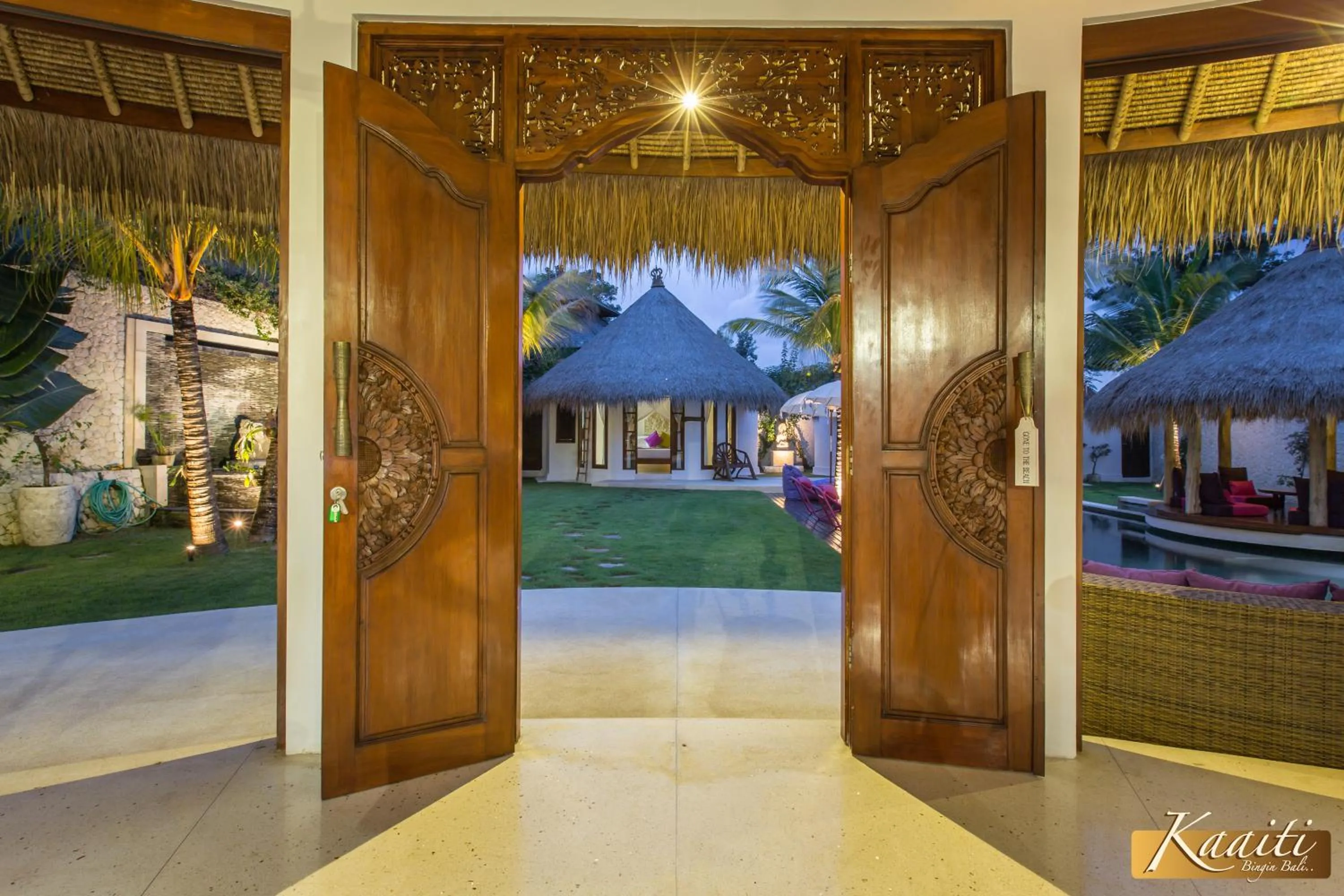 Property building in Villa Kaaiti