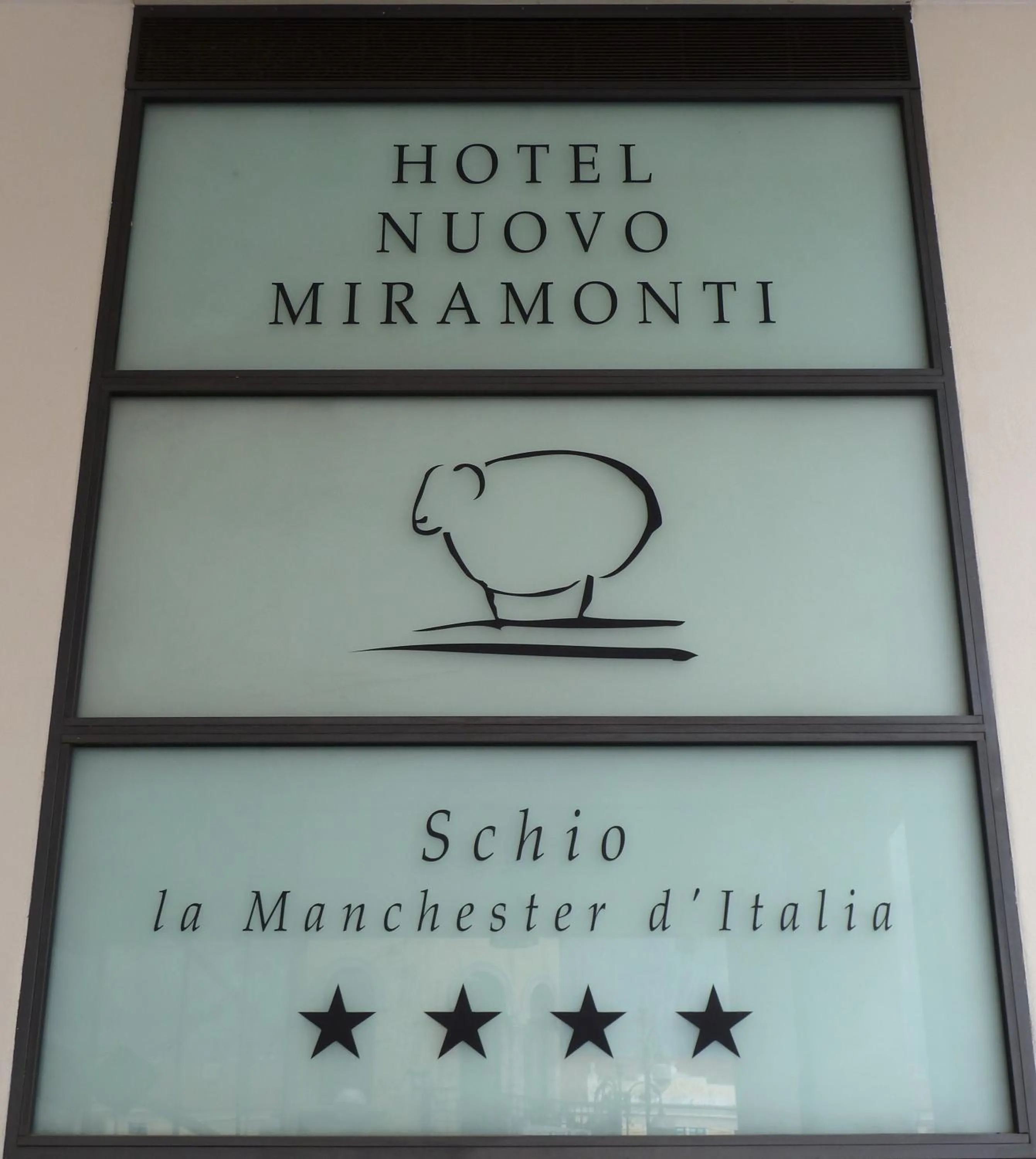 Facade/entrance in Hotel Miramonti