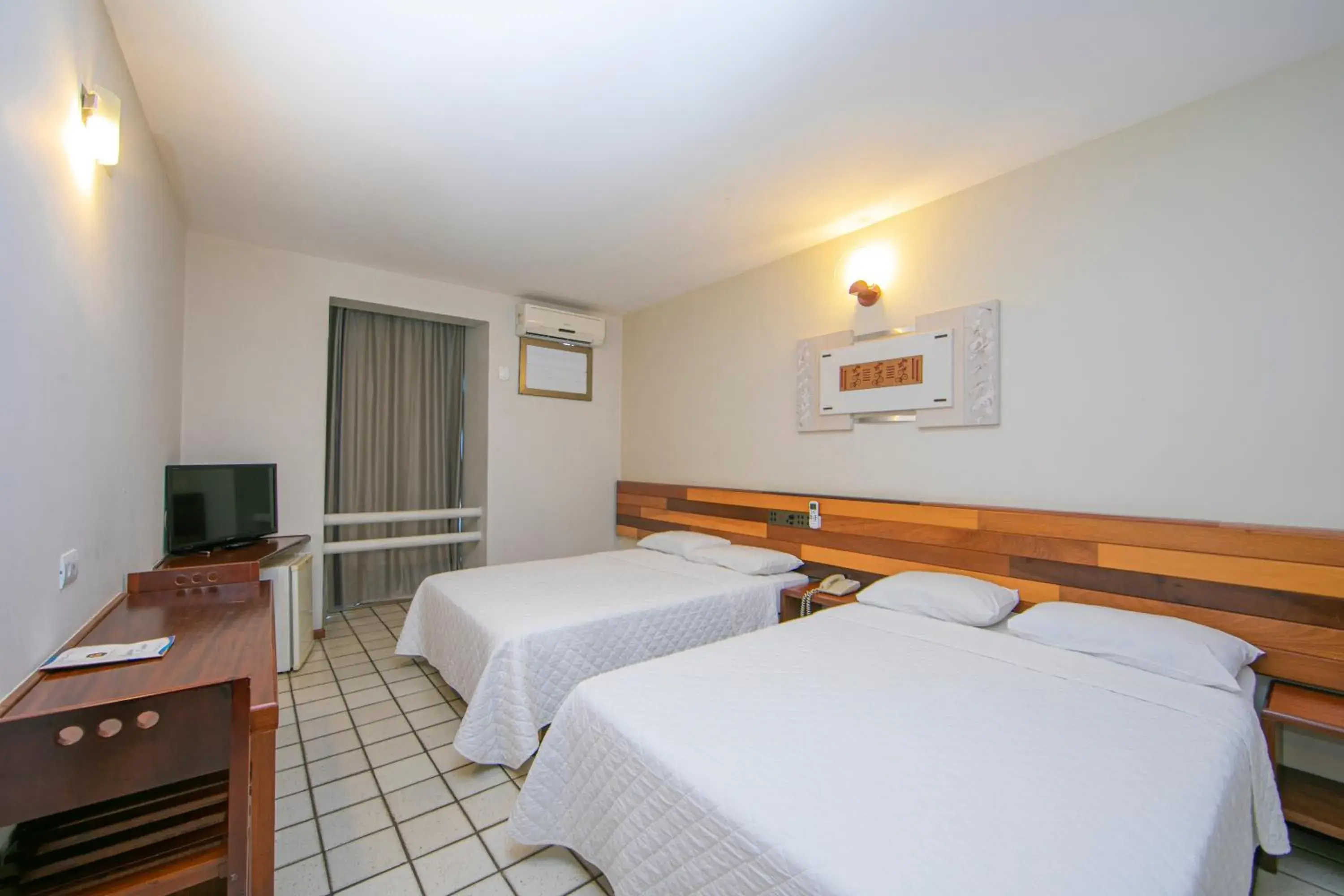 Bedroom, Bed in Falls Galli Hotel Bedroom, Bed in Falls Galli Hotel