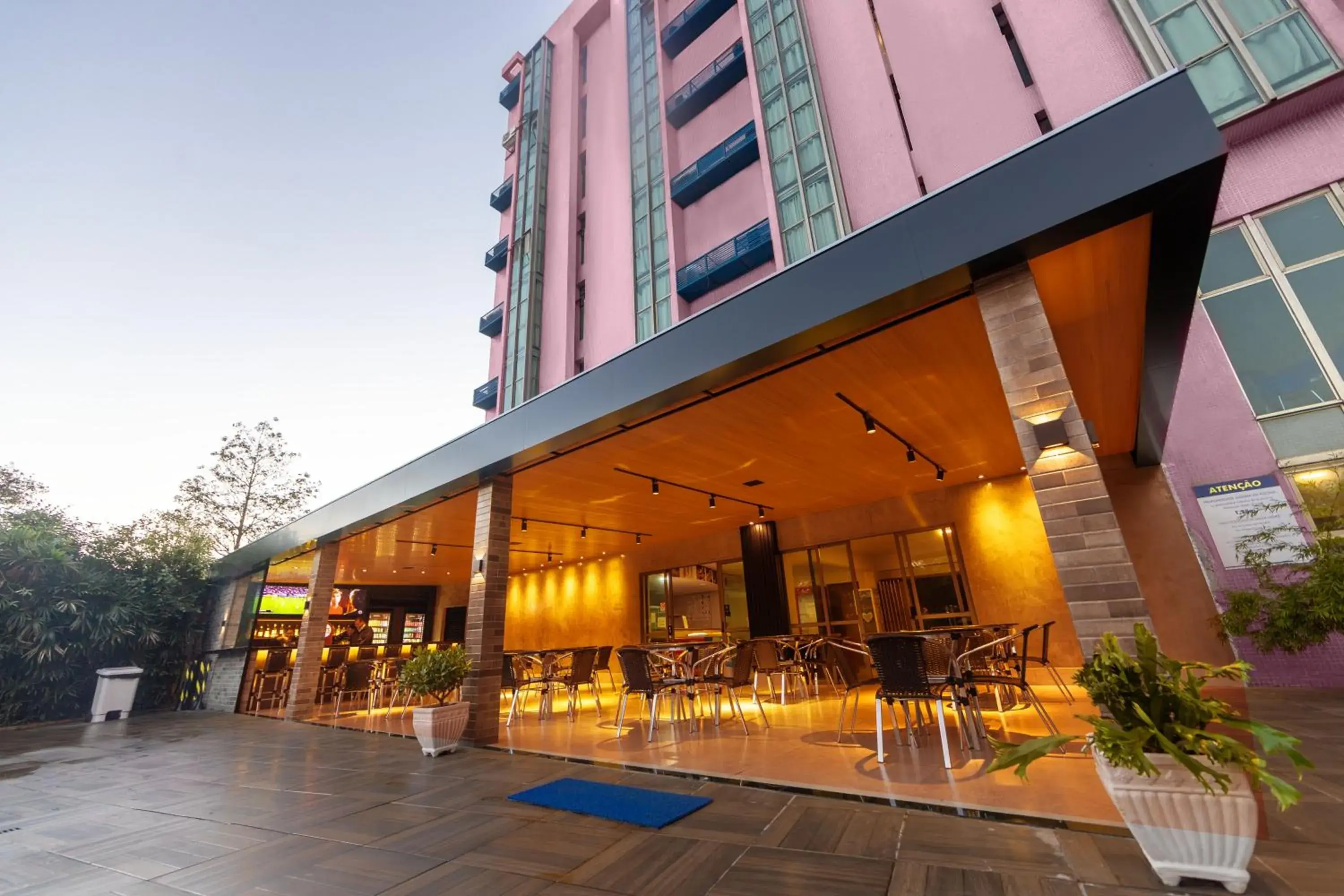 Restaurant/places to eat in Falls Galli Hotel Restaurant/places to eat in Falls Galli Hotel