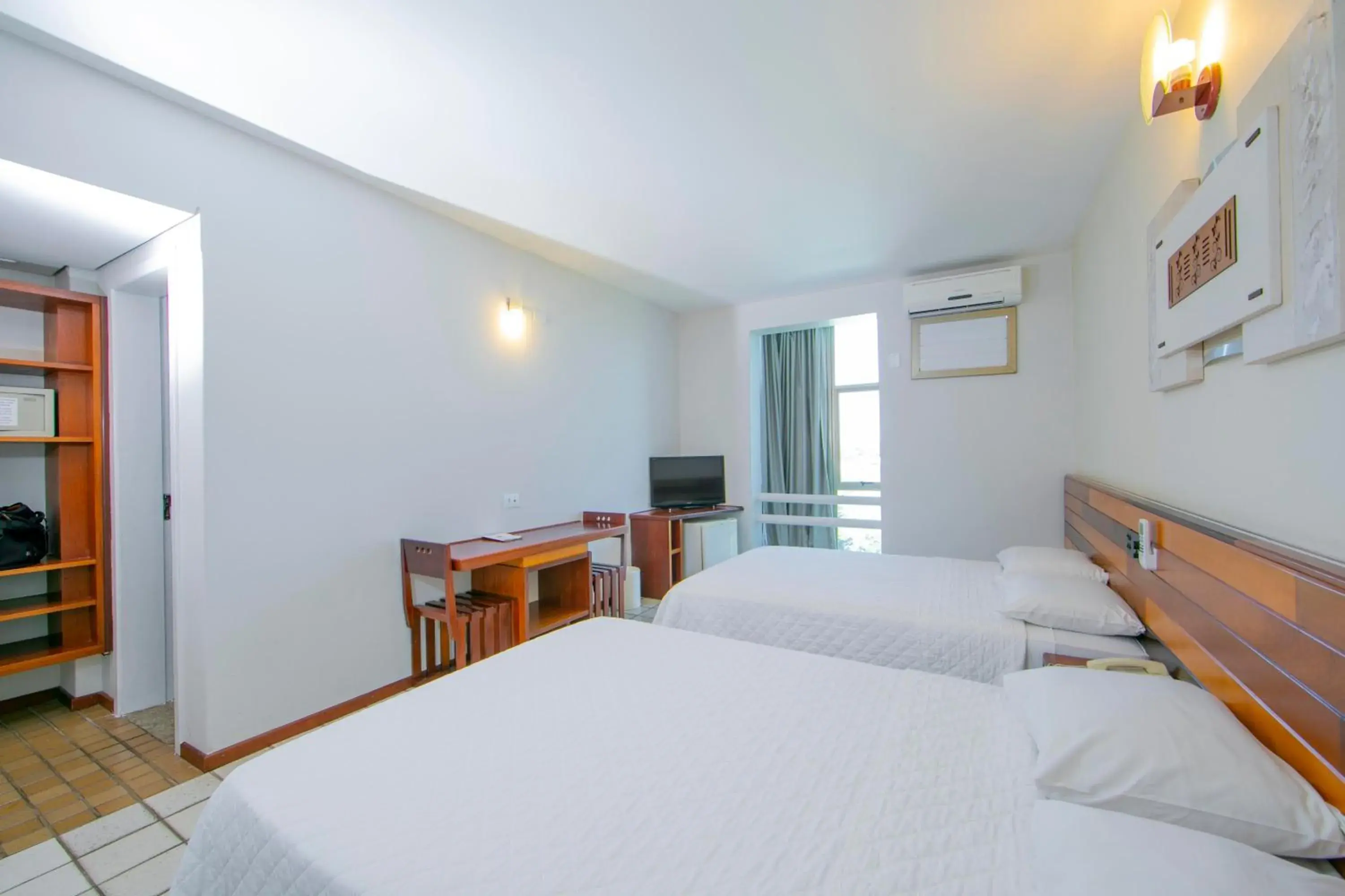 Bedroom, Bed in Falls Galli Hotel Bedroom, Bed in Falls Galli Hotel