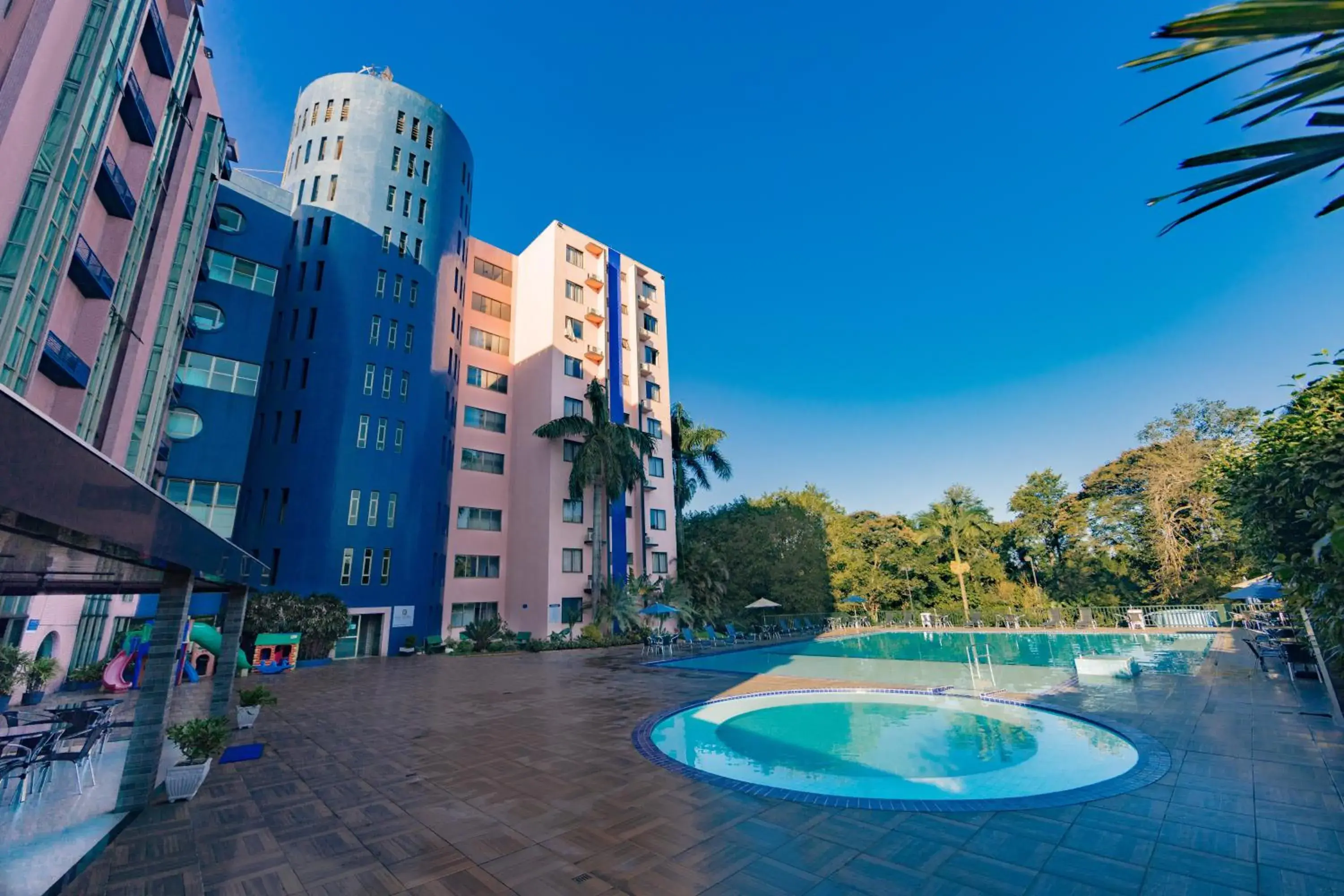 Property building in Falls Galli Hotel Property building in Falls Galli Hotel