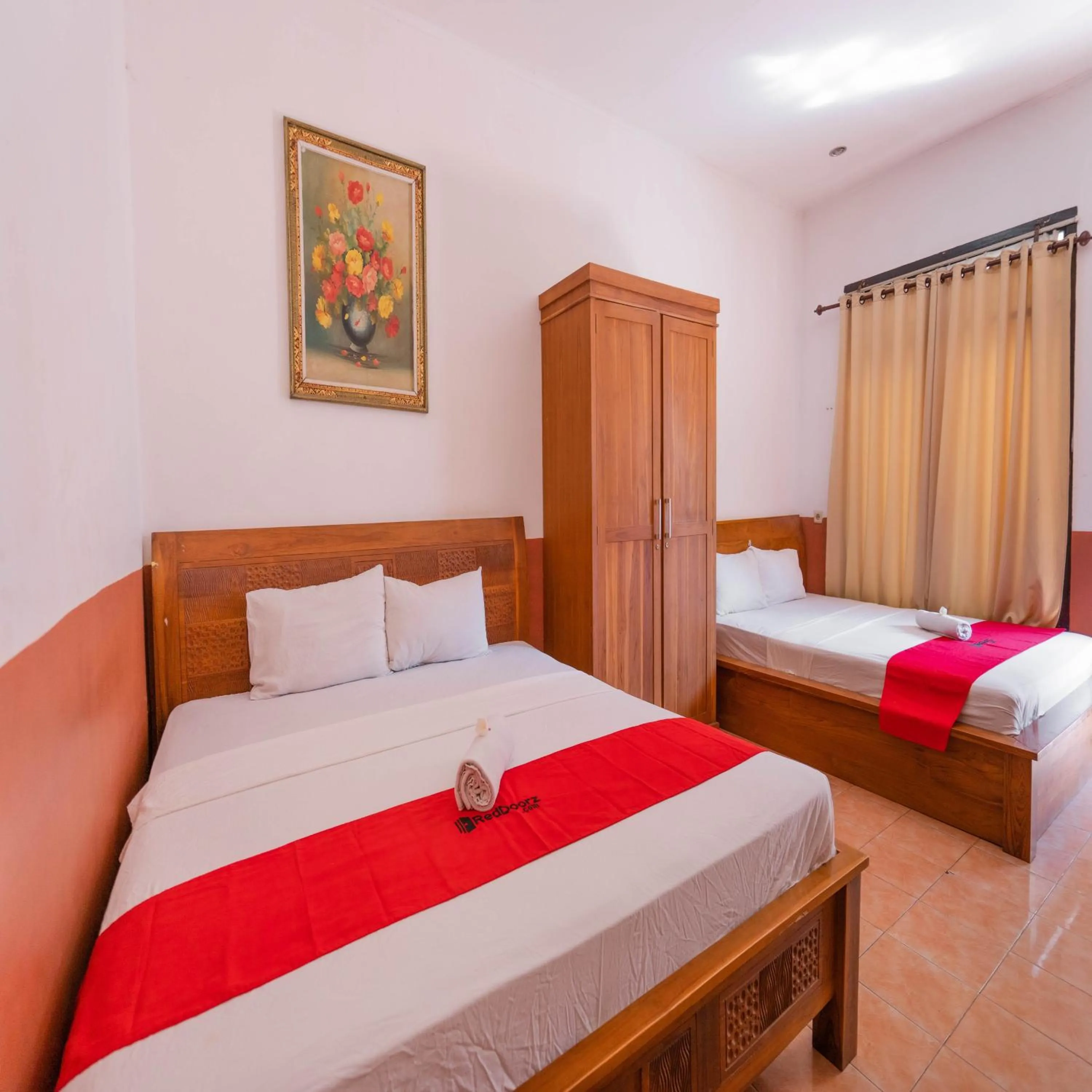 Bedroom, Bed in RedDoorz at Ocean 2 Gili Trawangan