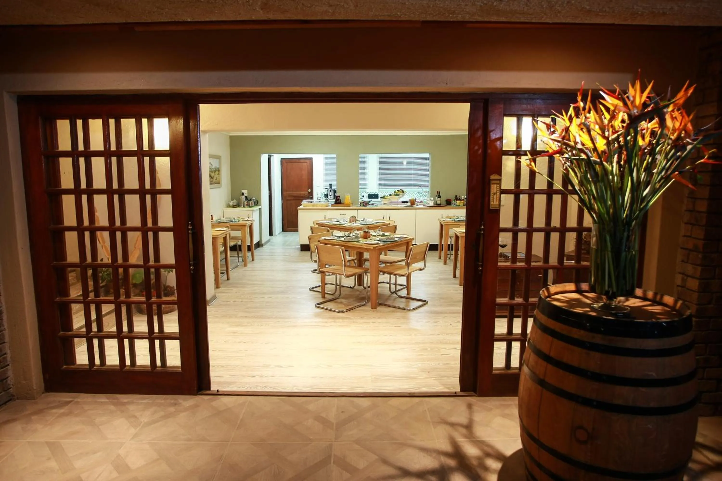 Restaurant/places to eat in Woodlands Guest House