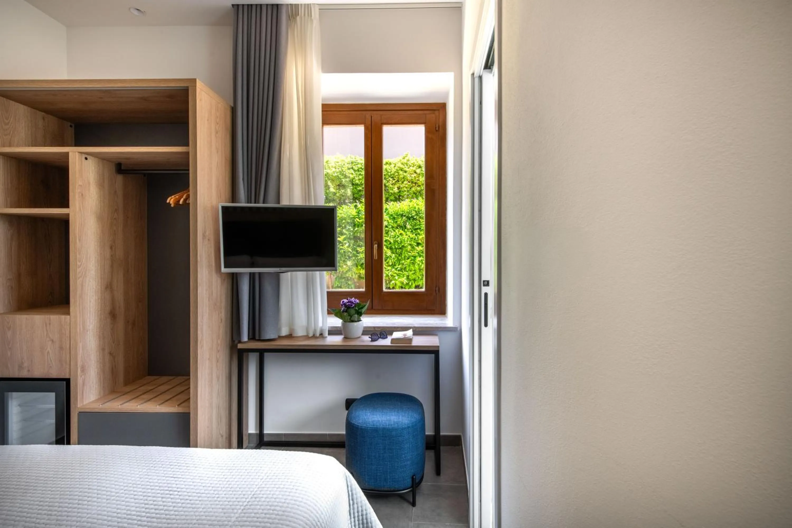 TV and multimedia, Bed in Villa Margherita