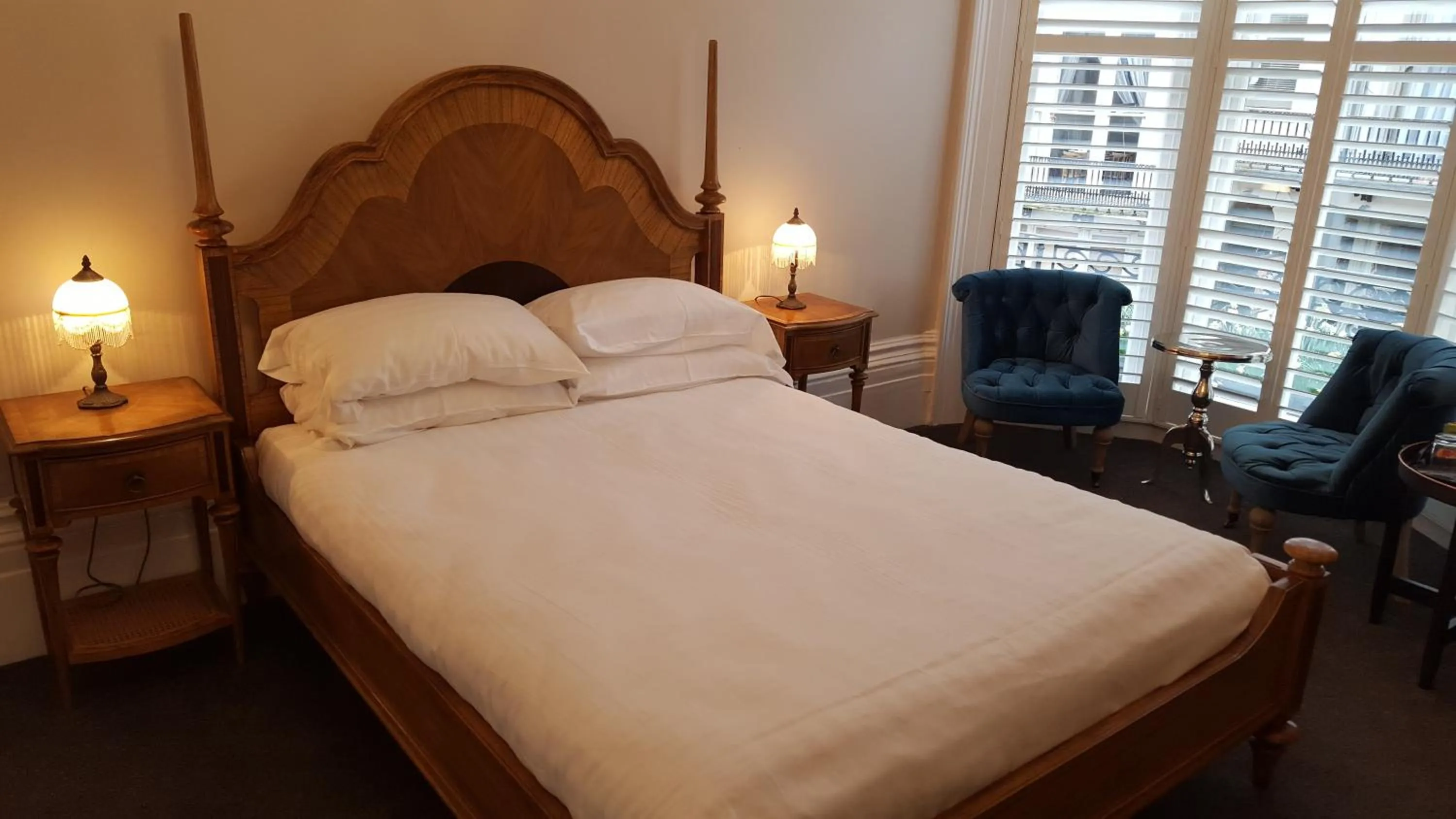 Bed in Red Brighton Blue