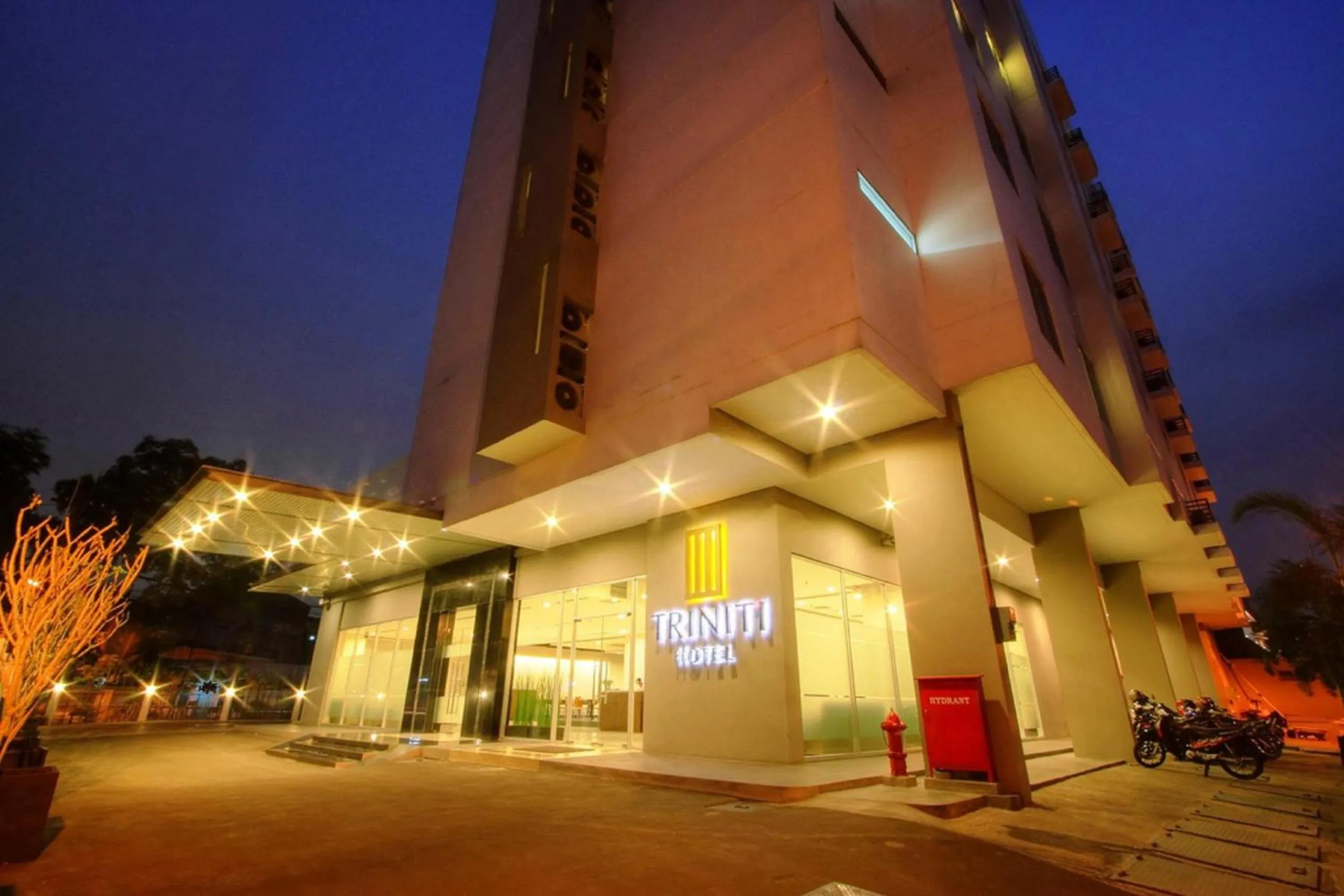 Facade/entrance in Triniti Hotel Jakarta
