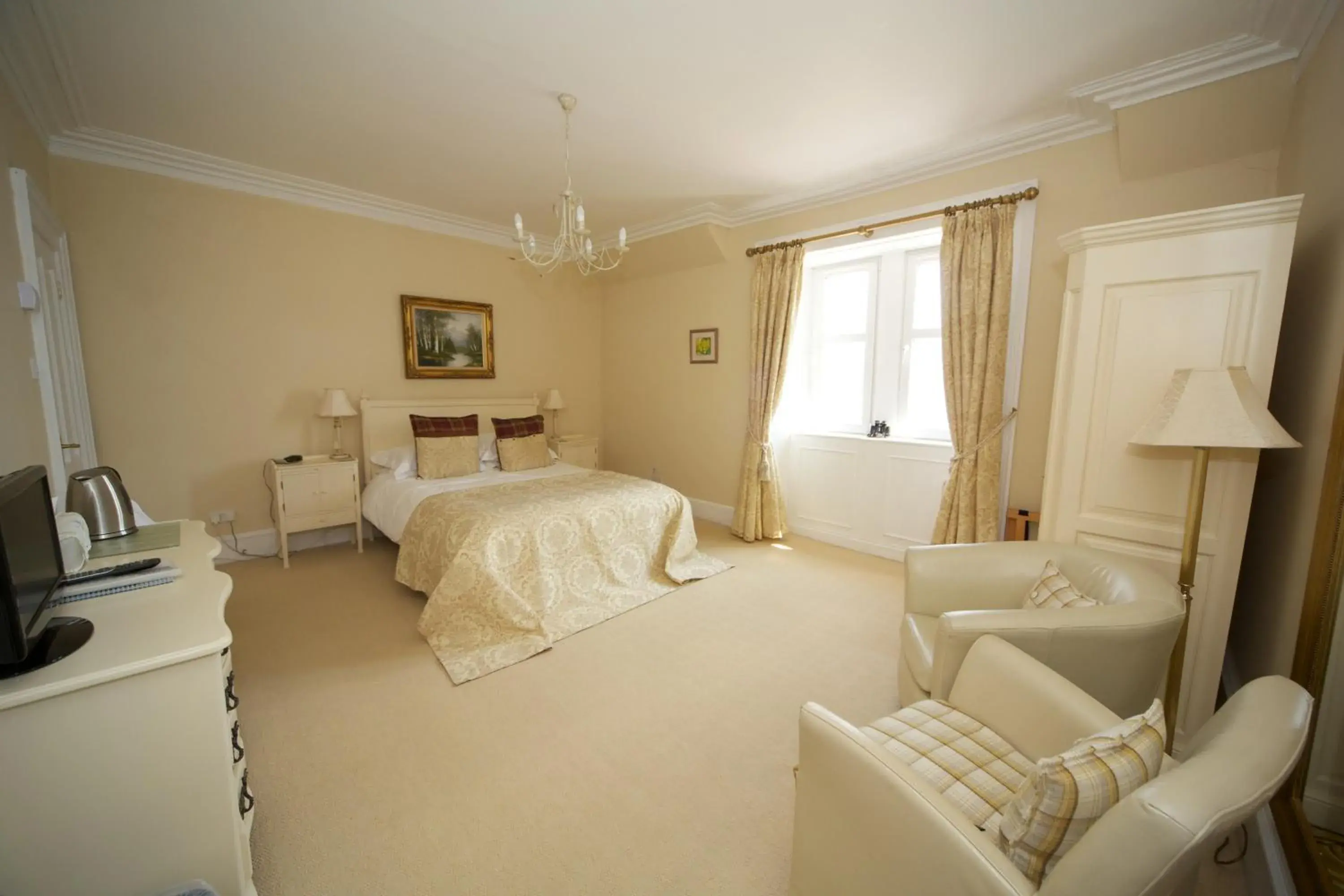 Suite with Sea View - single occupancy in Rudha-na-Craige Suite with Sea View - single occupancy in Rudha-na-Craige