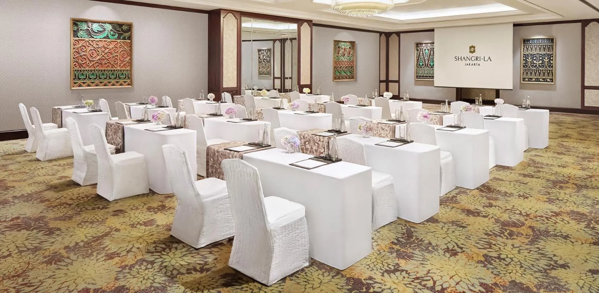 Meeting/conference room in Shangri-La Jakarta