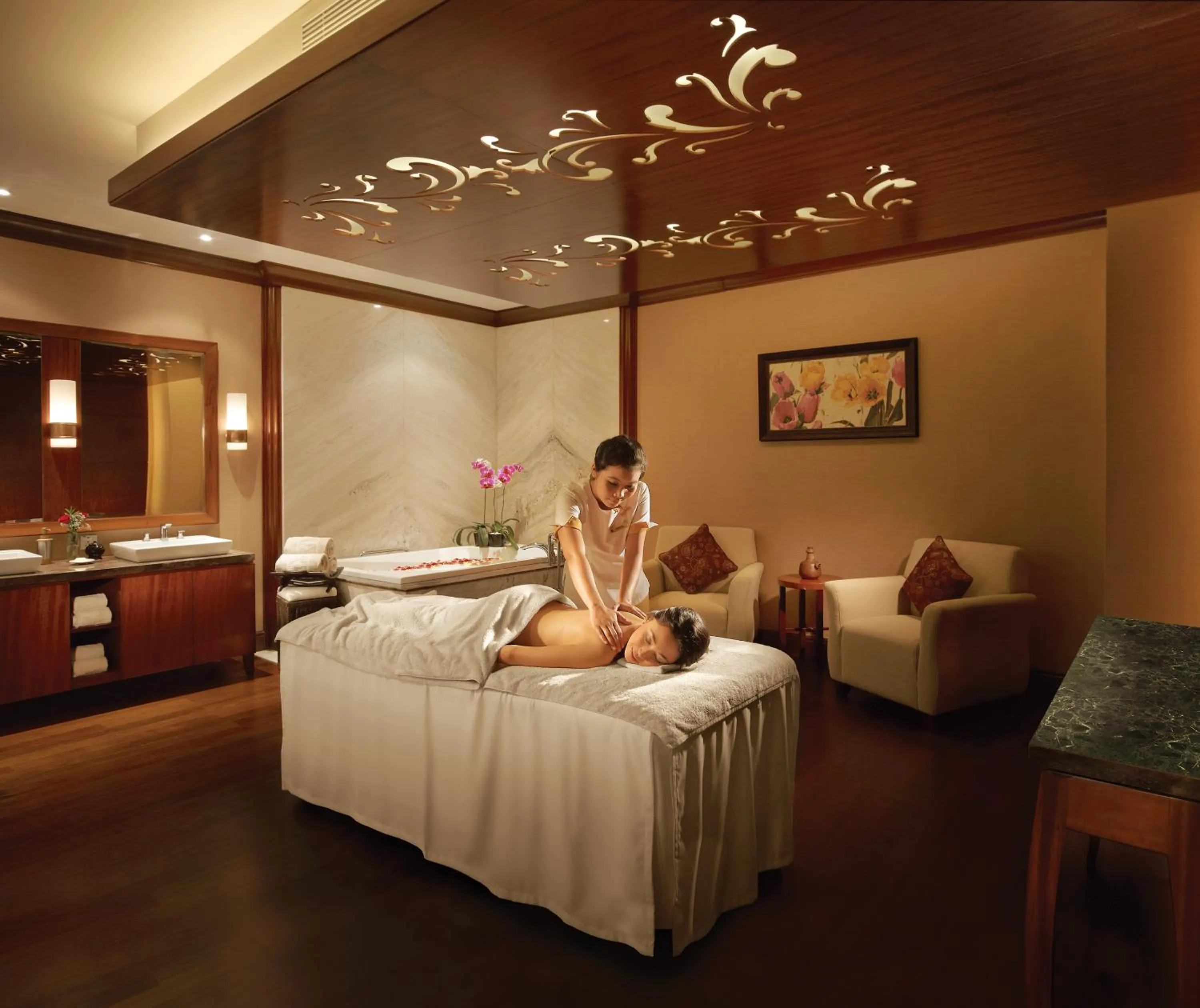 Spa and wellness centre/facilities, Bed in Shangri-La Jakarta