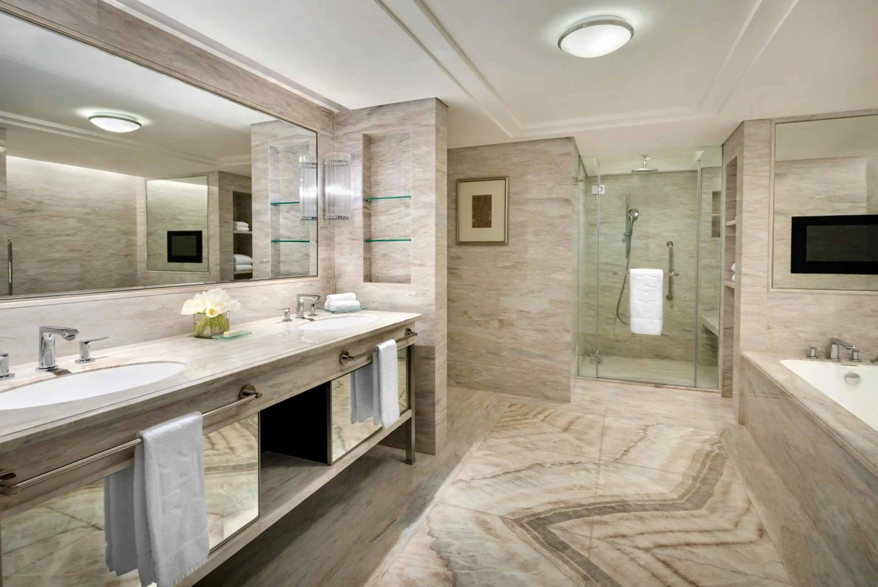 Bathroom in Shangri-La Jakarta