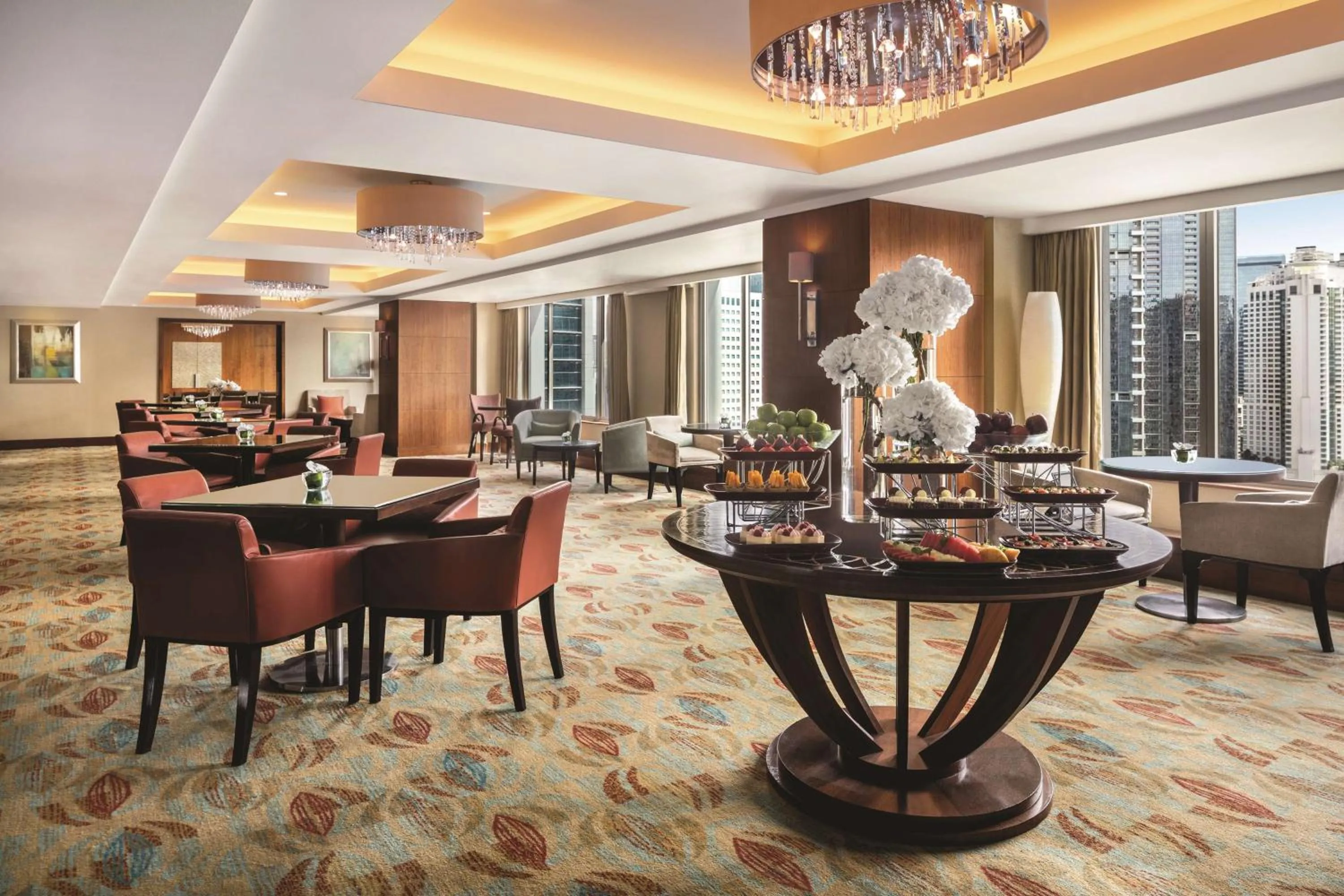 Lounge or bar in Shangri-La Jakarta