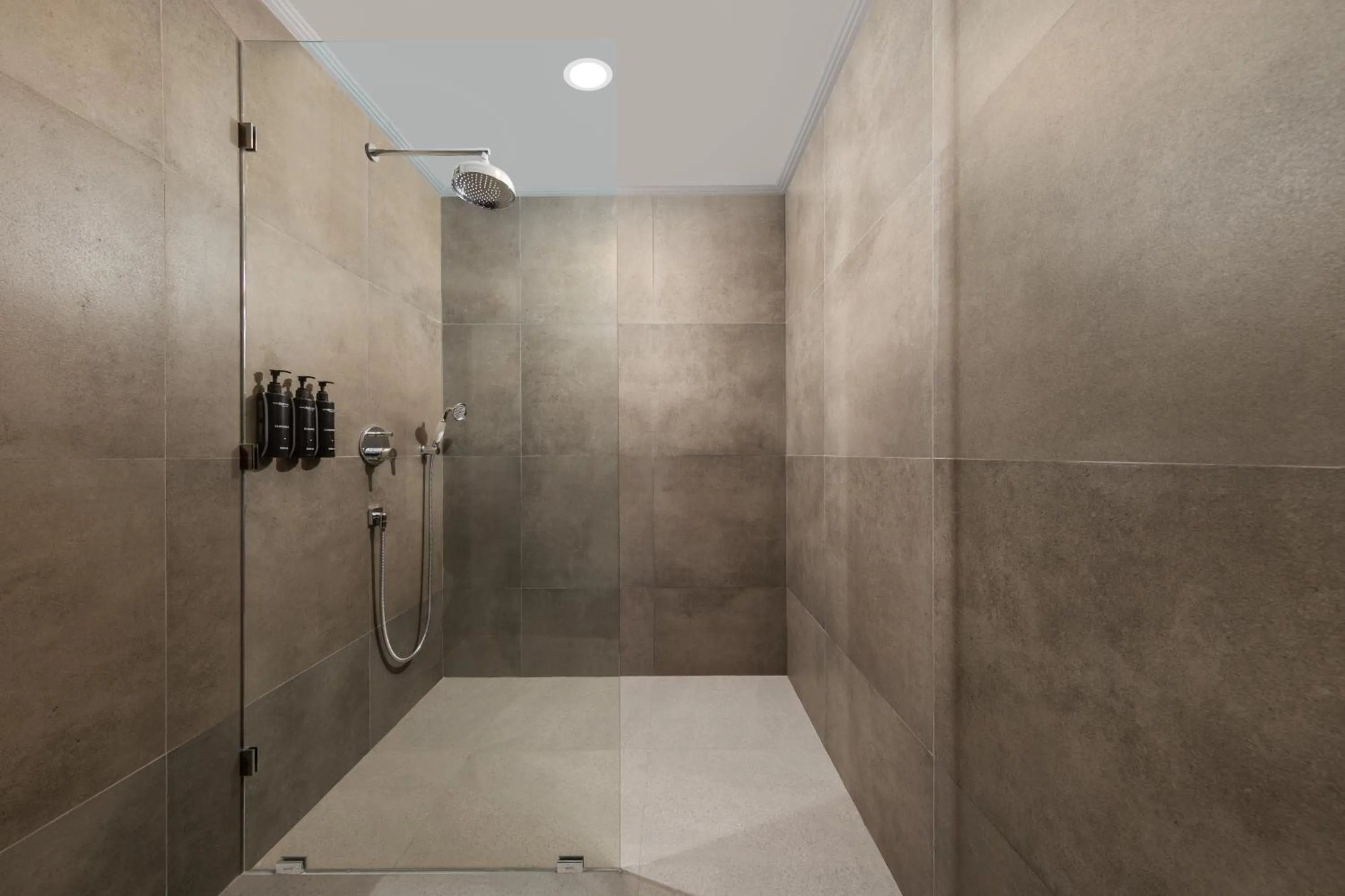 Bathroom in Prime Plaza Hotel Sanur – Bali