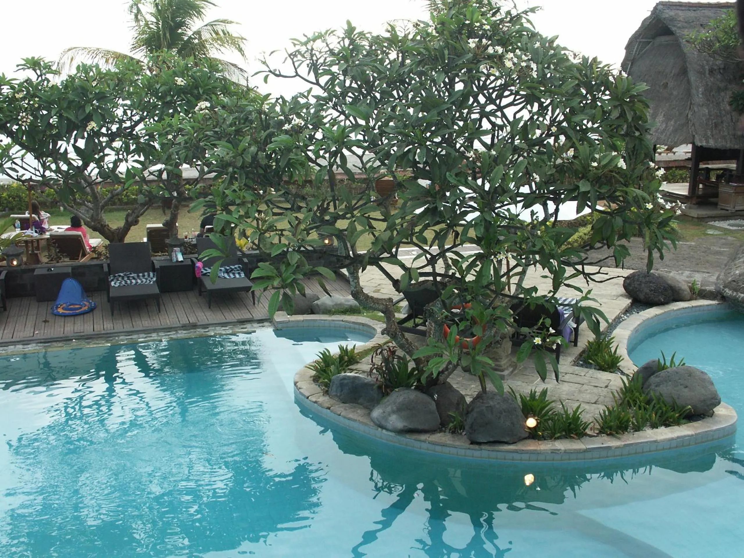 Swimming pool in Grand Balisani Suites Hotel