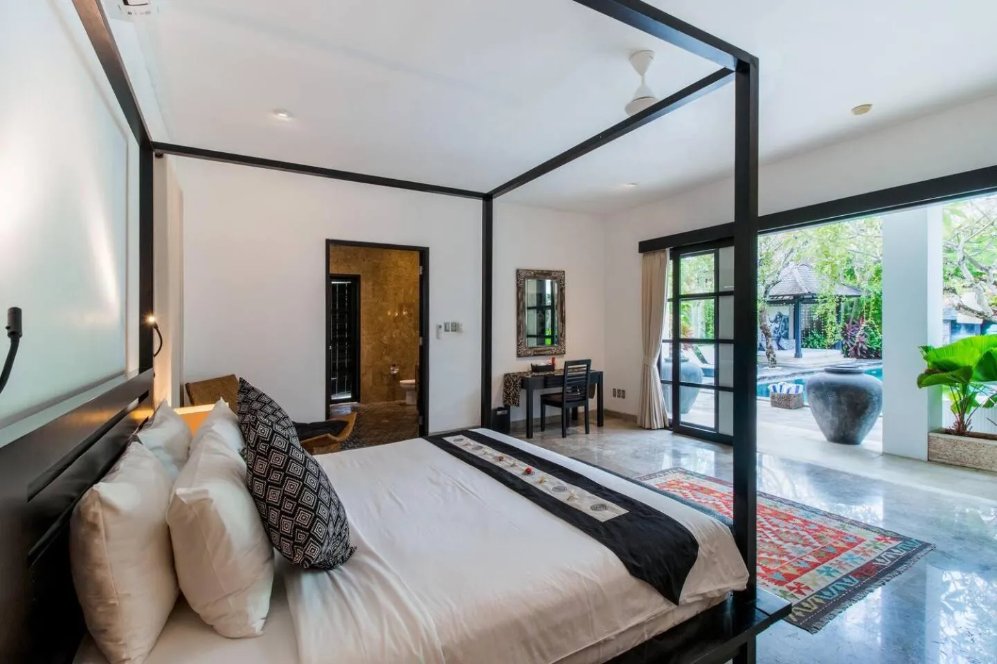 Bed in The Residence Seminyak