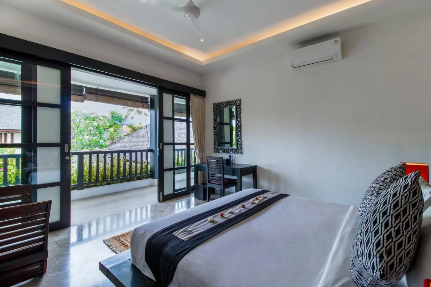 Bed in The Residence Seminyak
