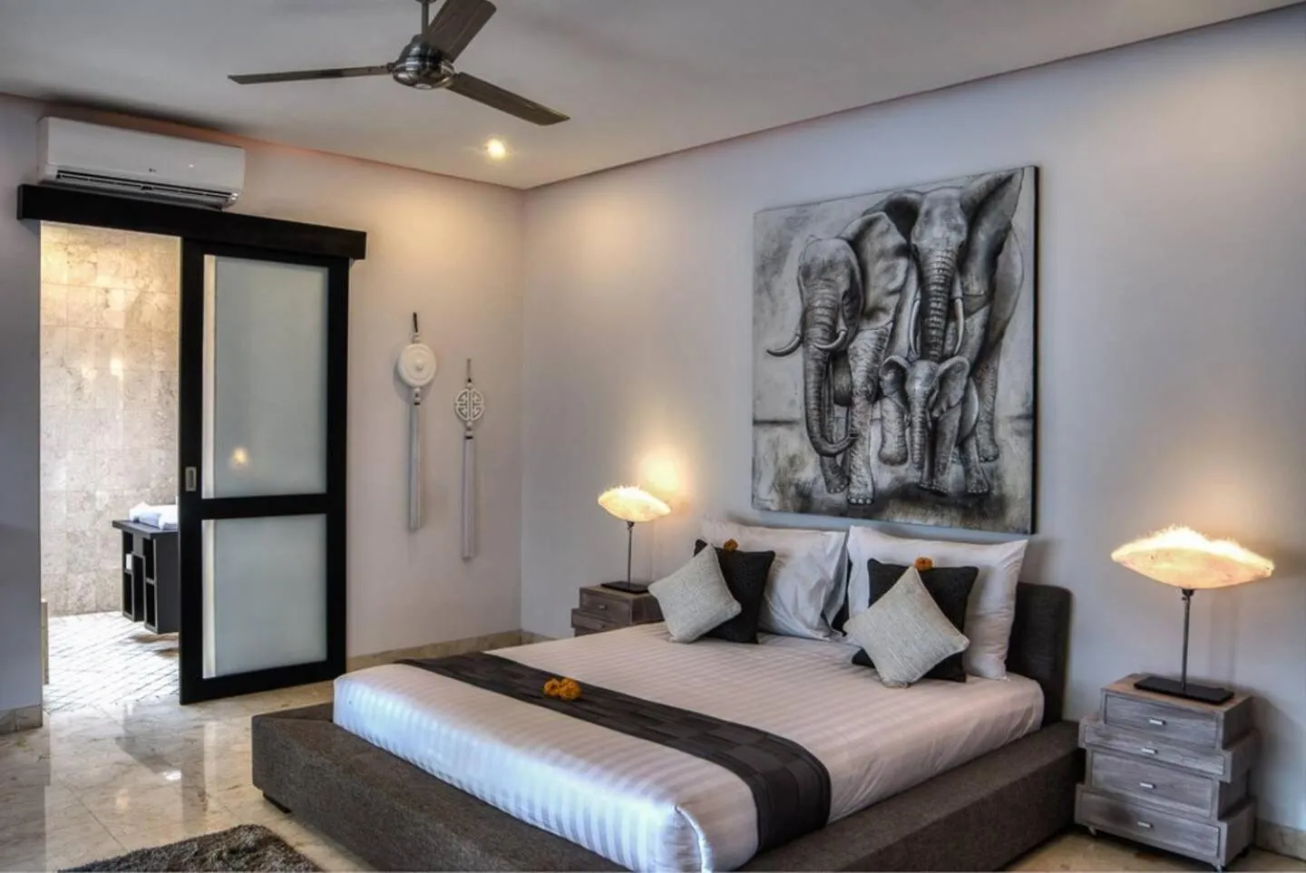 Bed in The Residence Seminyak