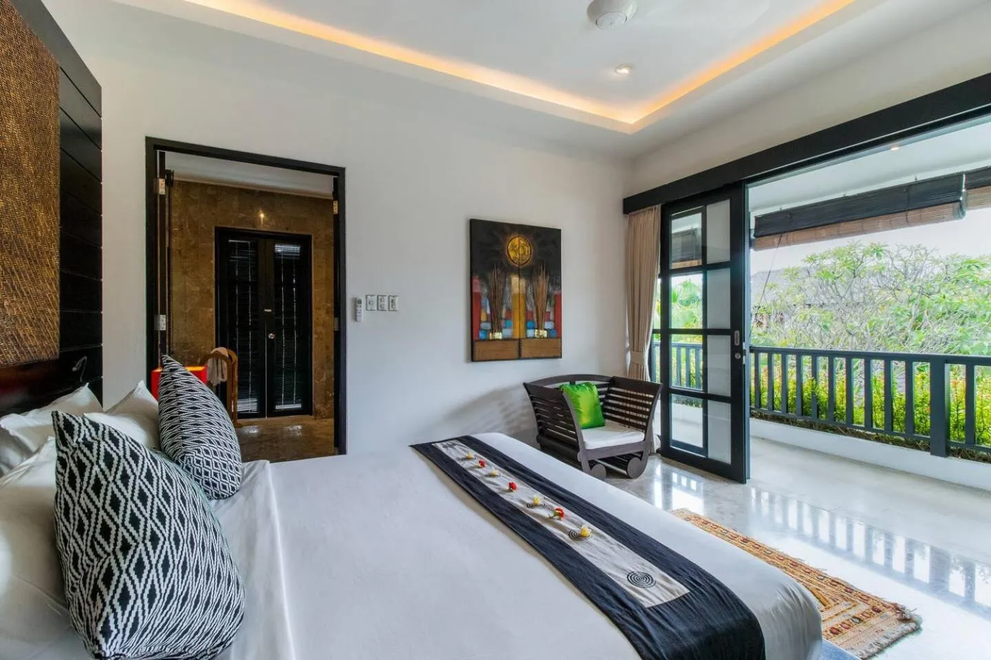 Bed in The Residence Seminyak