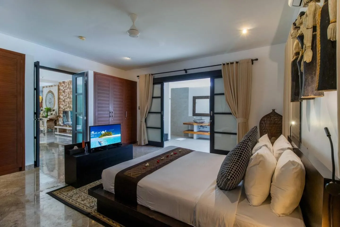 Bed in The Residence Seminyak