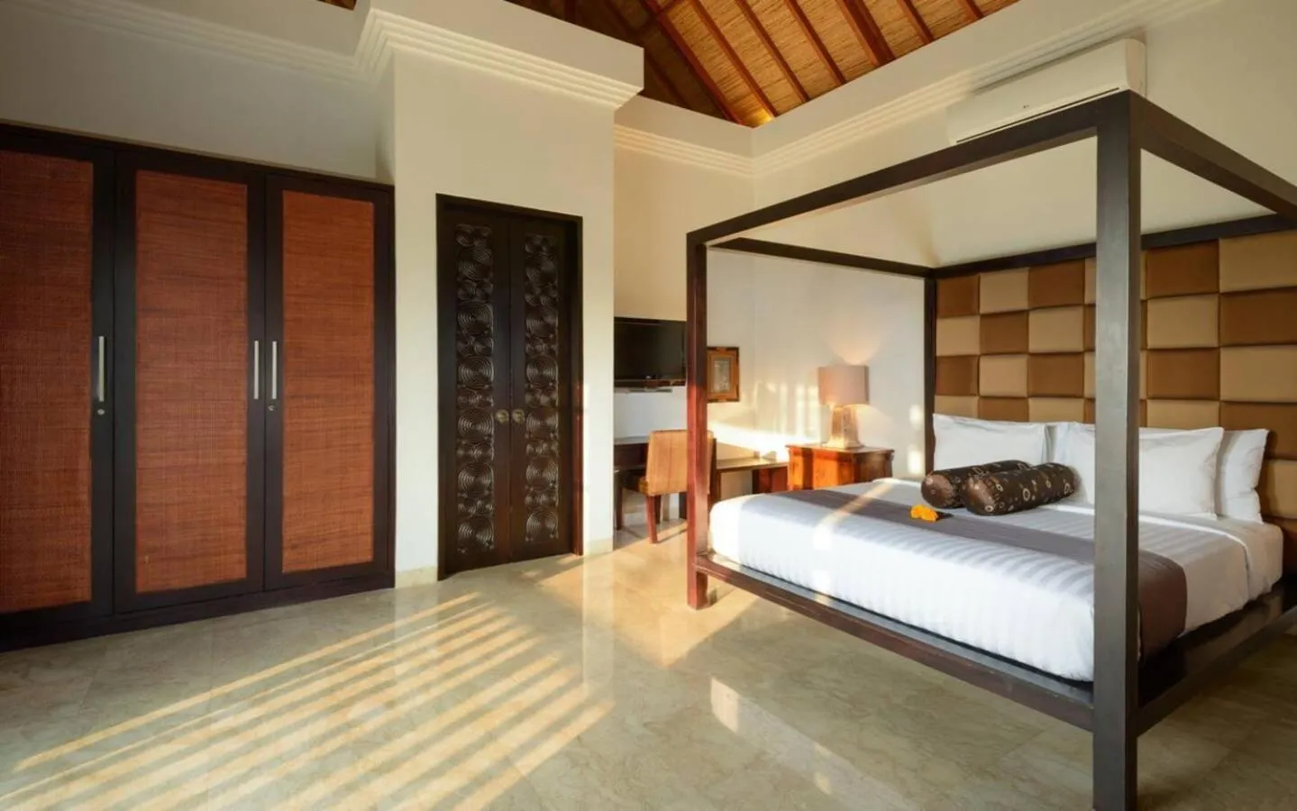 Bed in The Residence Seminyak