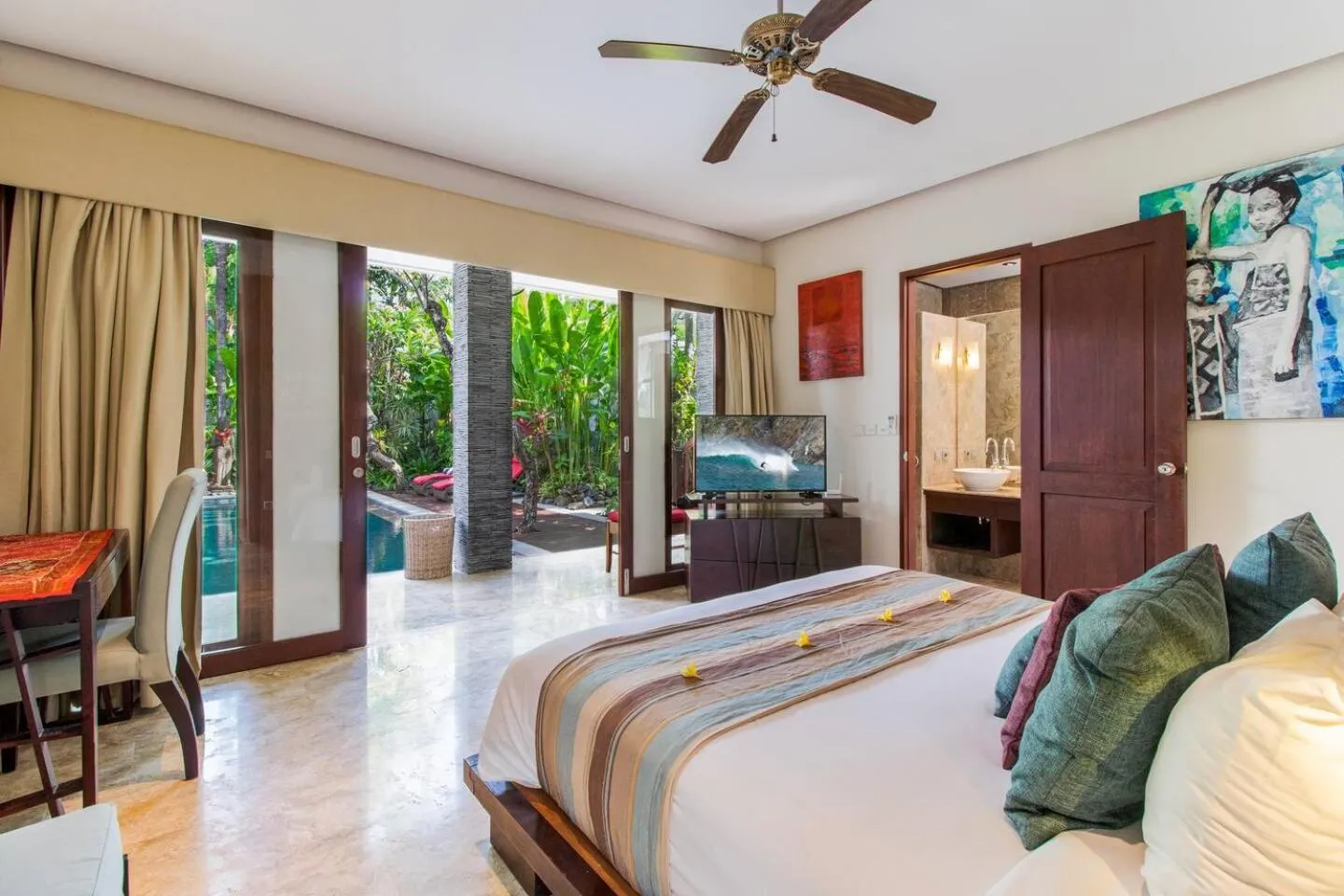 Bed in The Residence Seminyak