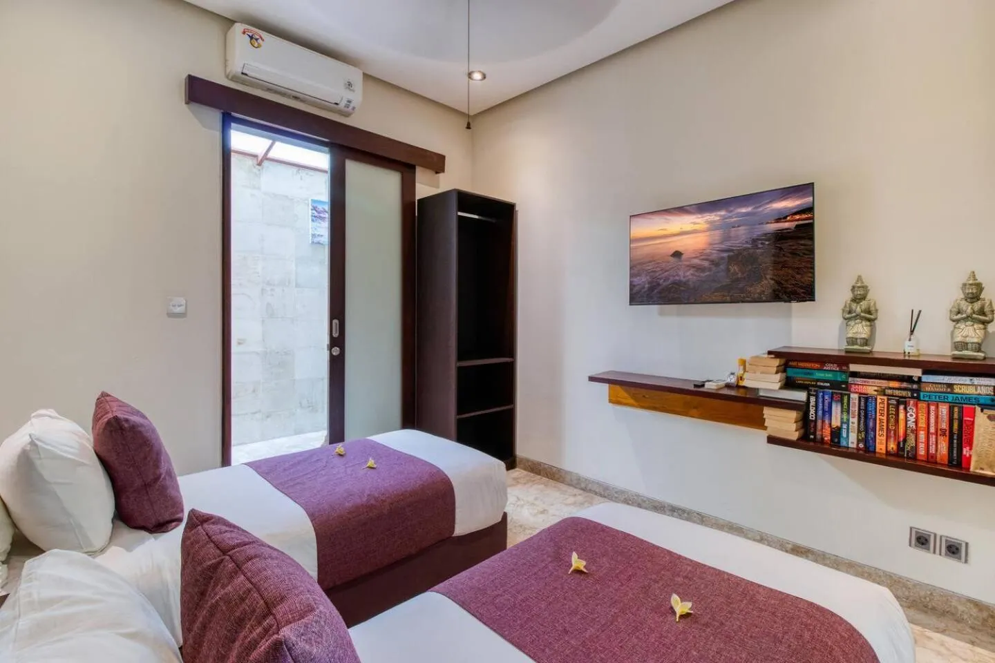 Bed in The Residence Seminyak