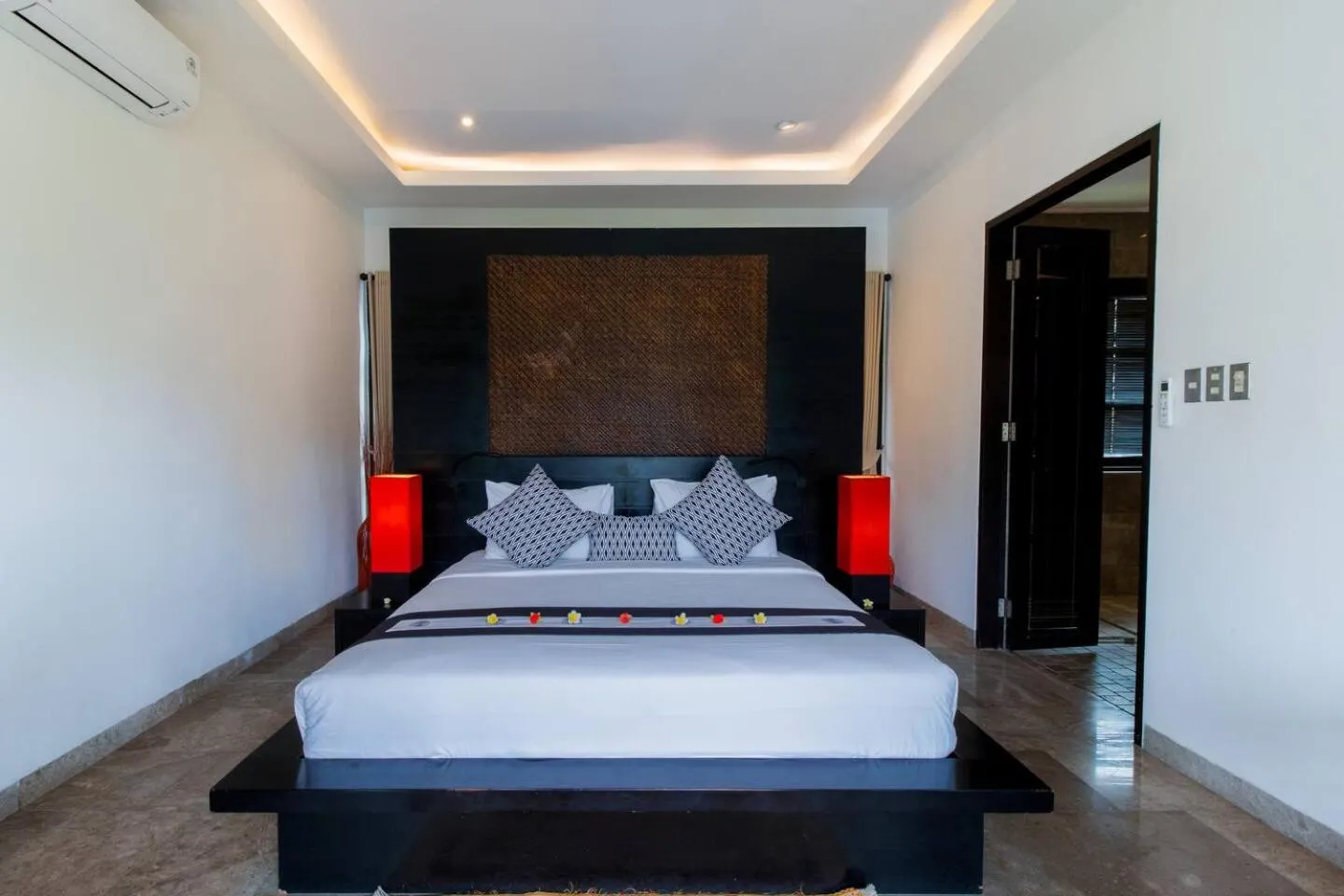 Bed in The Residence Seminyak