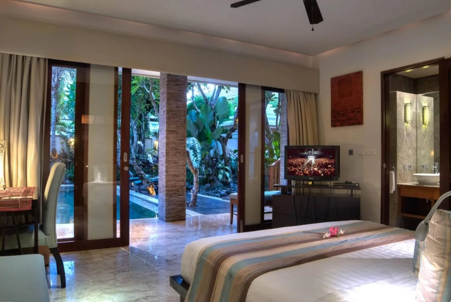 Bed in The Residence Seminyak