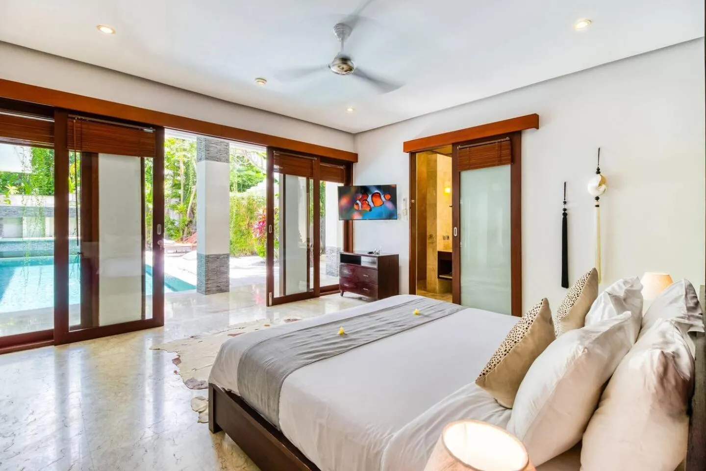 Bed in The Residence Seminyak