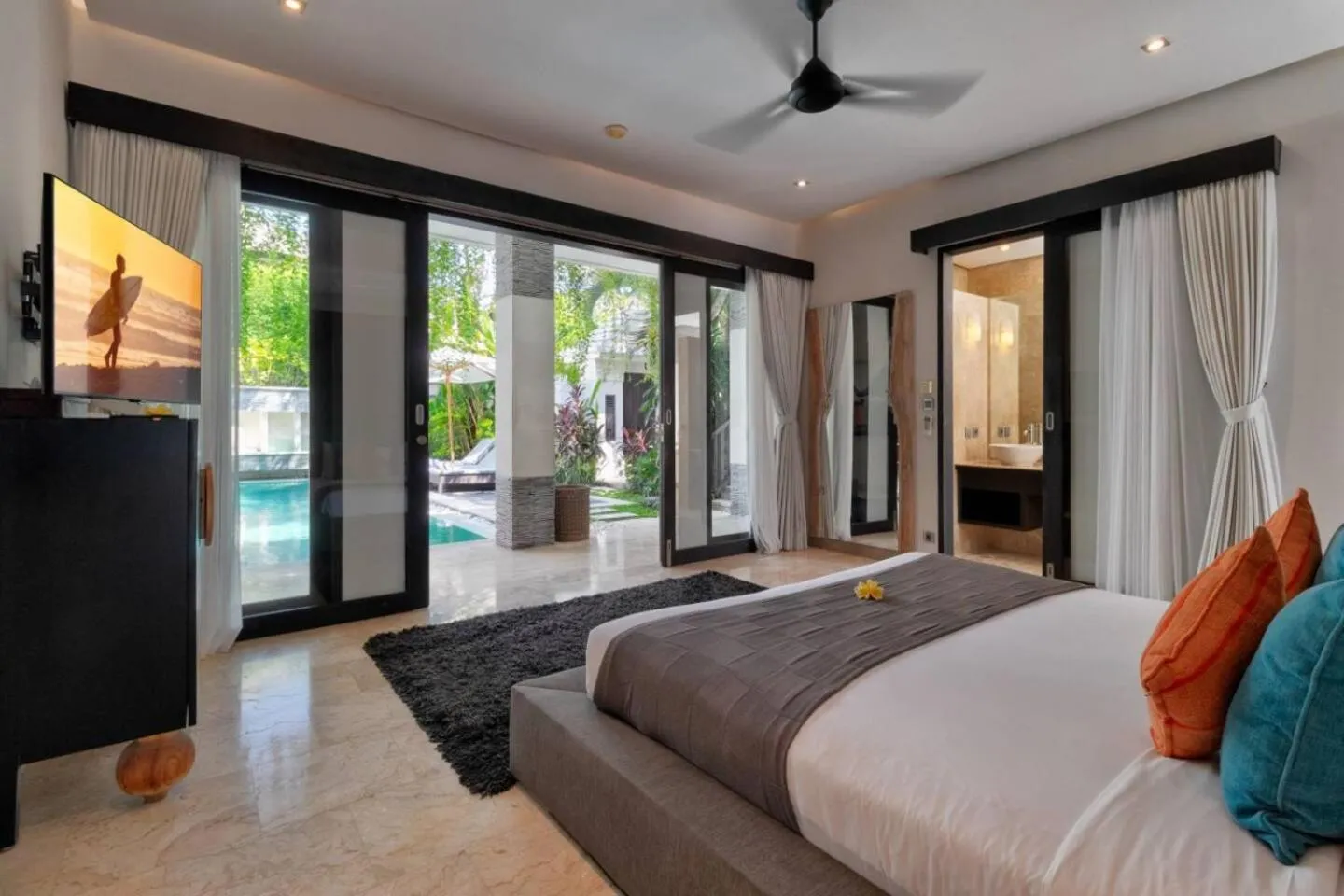 Bed in The Residence Seminyak