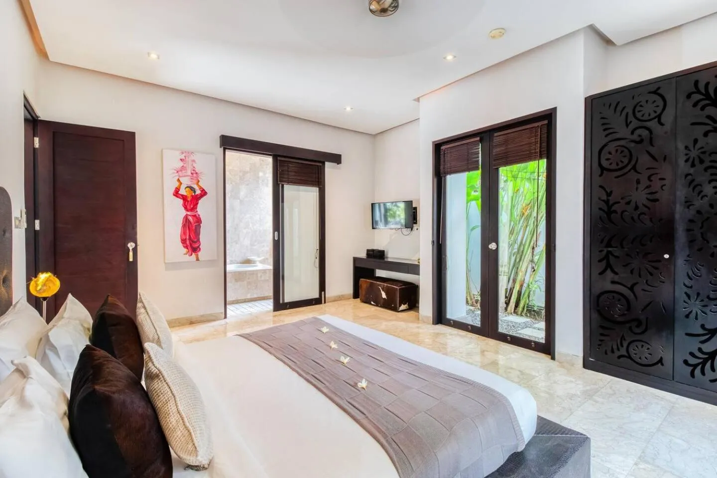 Bed in The Residence Seminyak