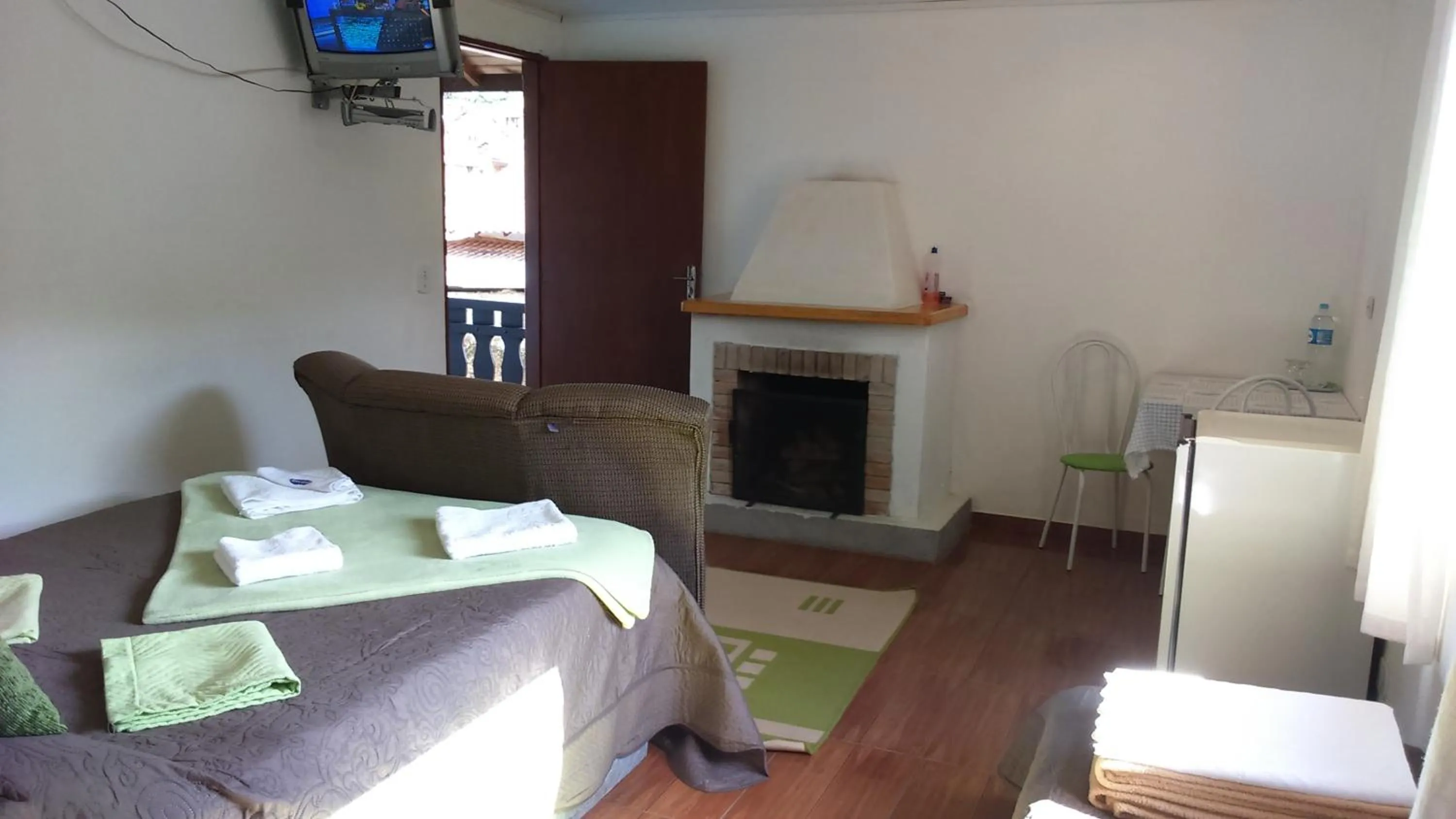 Photo of the whole room in Recanto dos Fernandes