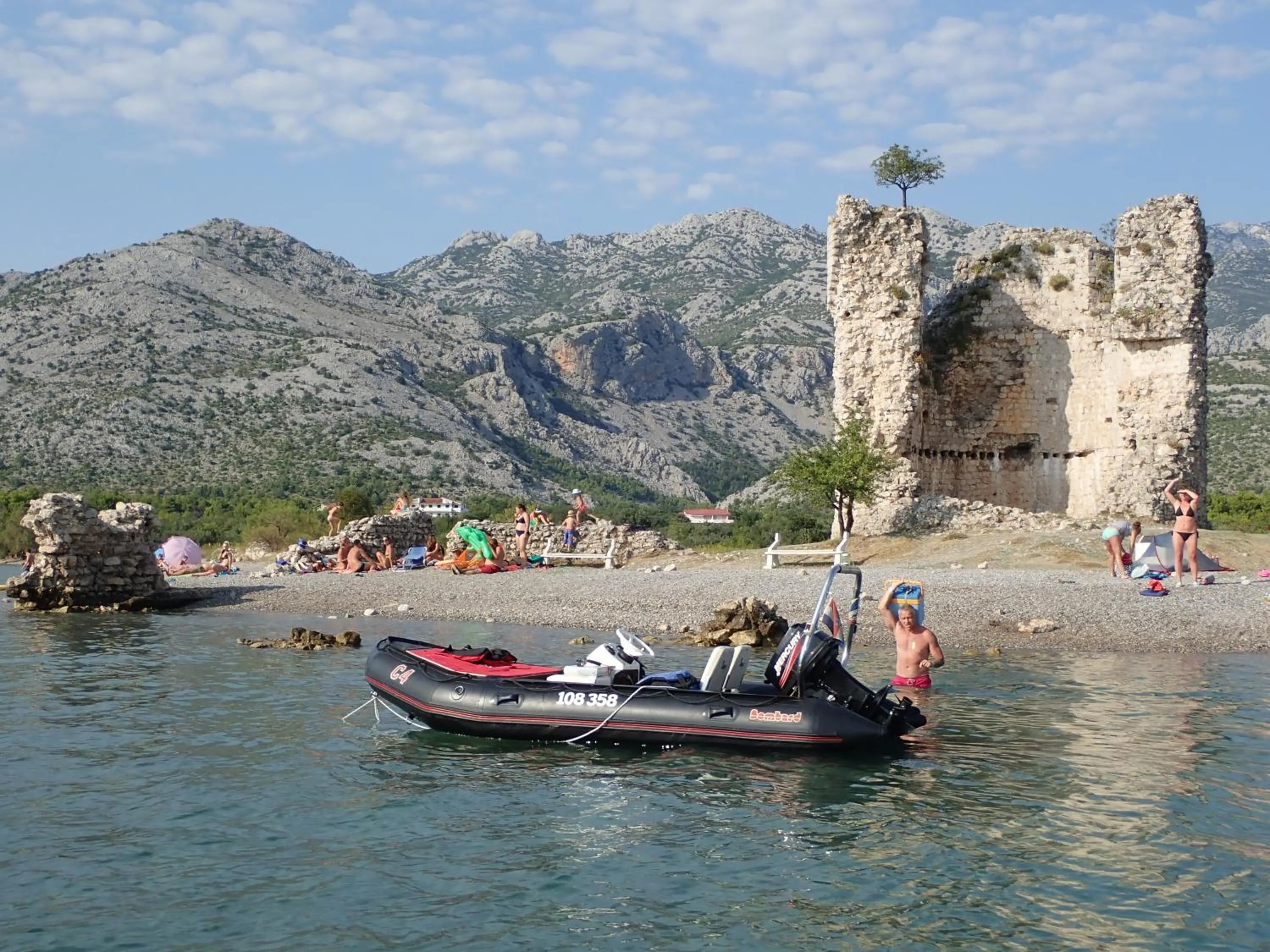 Beach in Holiday Home Milovci