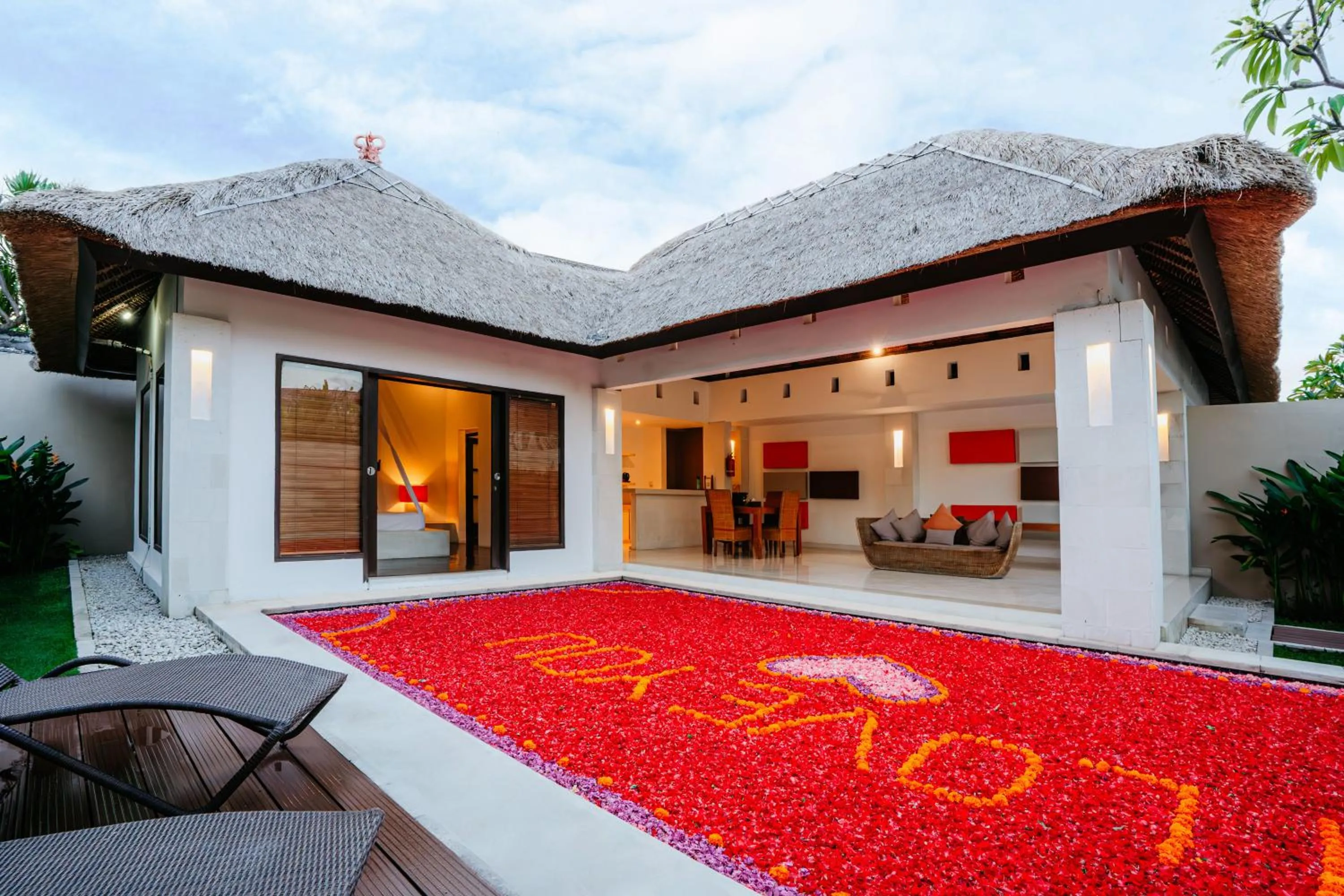 Swimming pool in Bvilla Spa