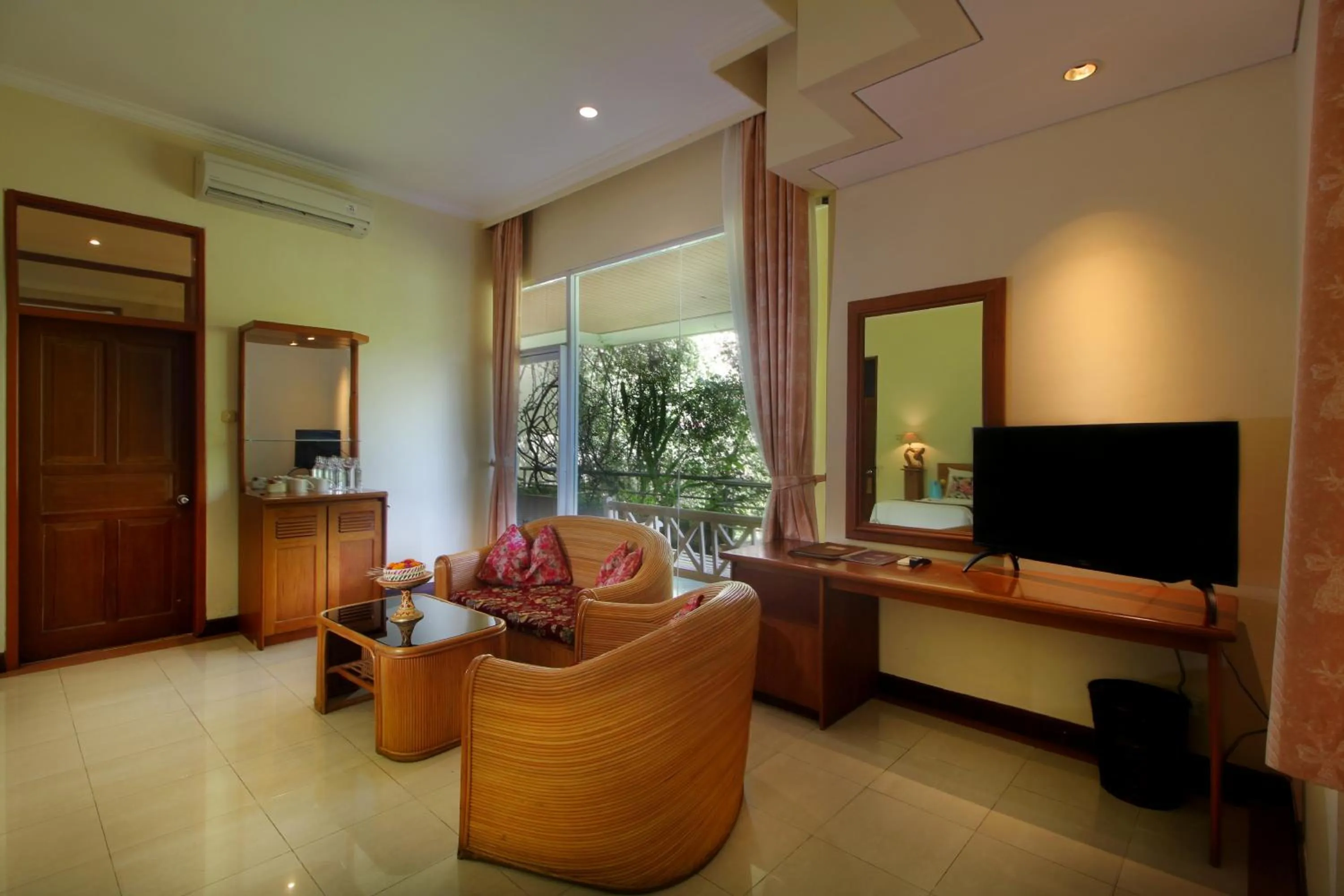 Area and facilities in Parigata Resorts and Spa