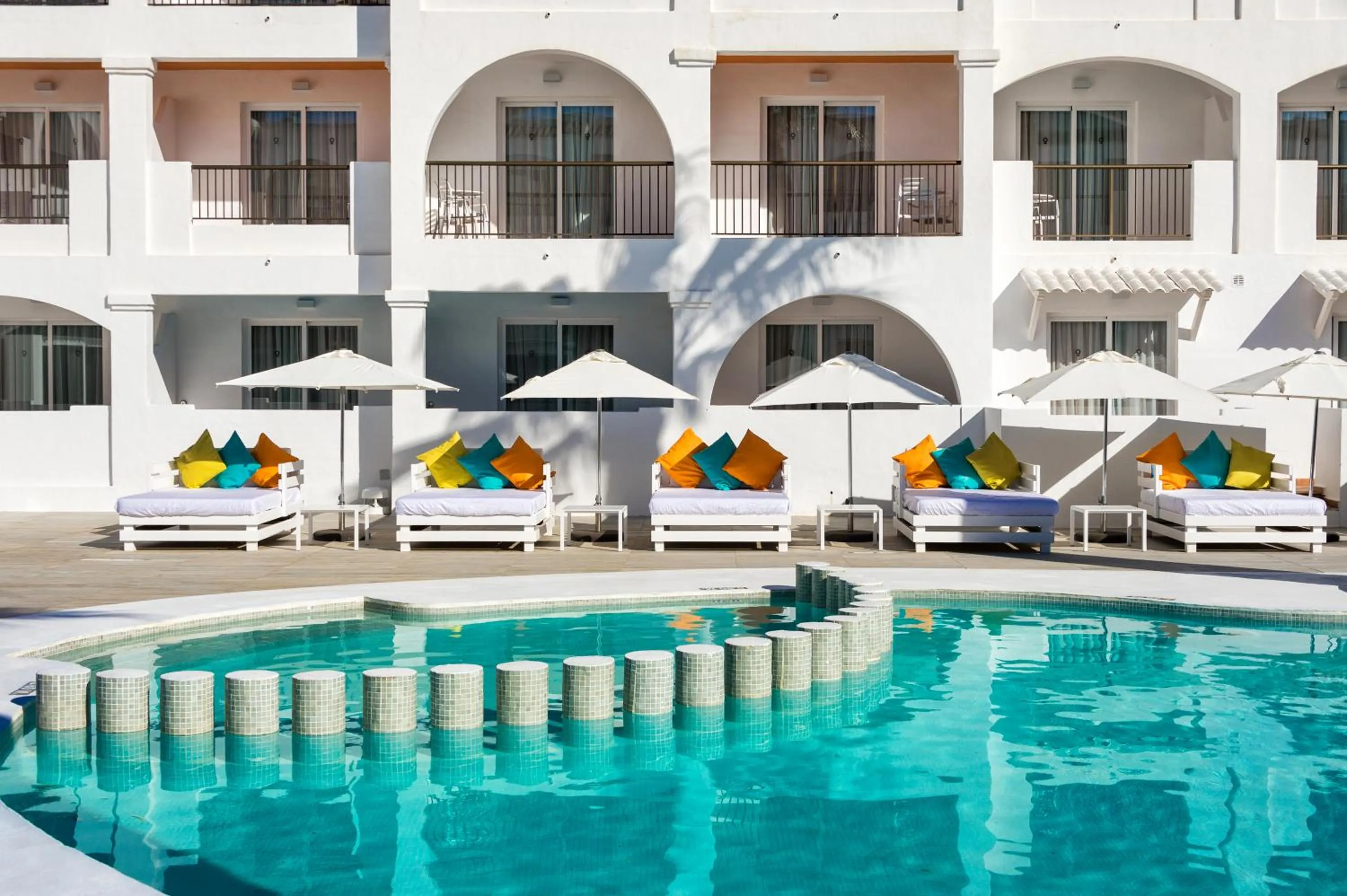 Swimming pool in Hotel Vibra Bossa Flow - Adults only