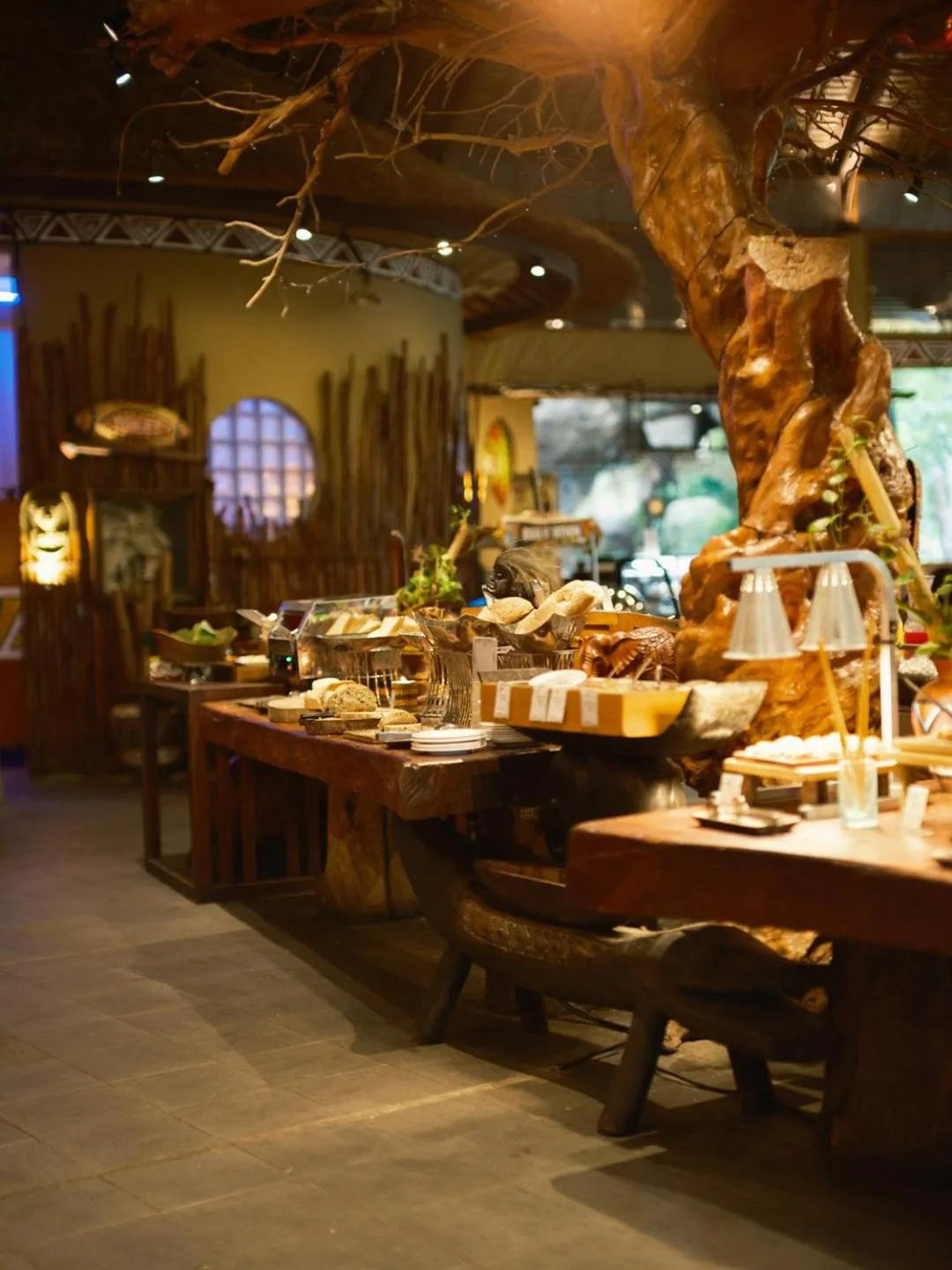 Food and drinks in Mara River Safari Lodge Bali