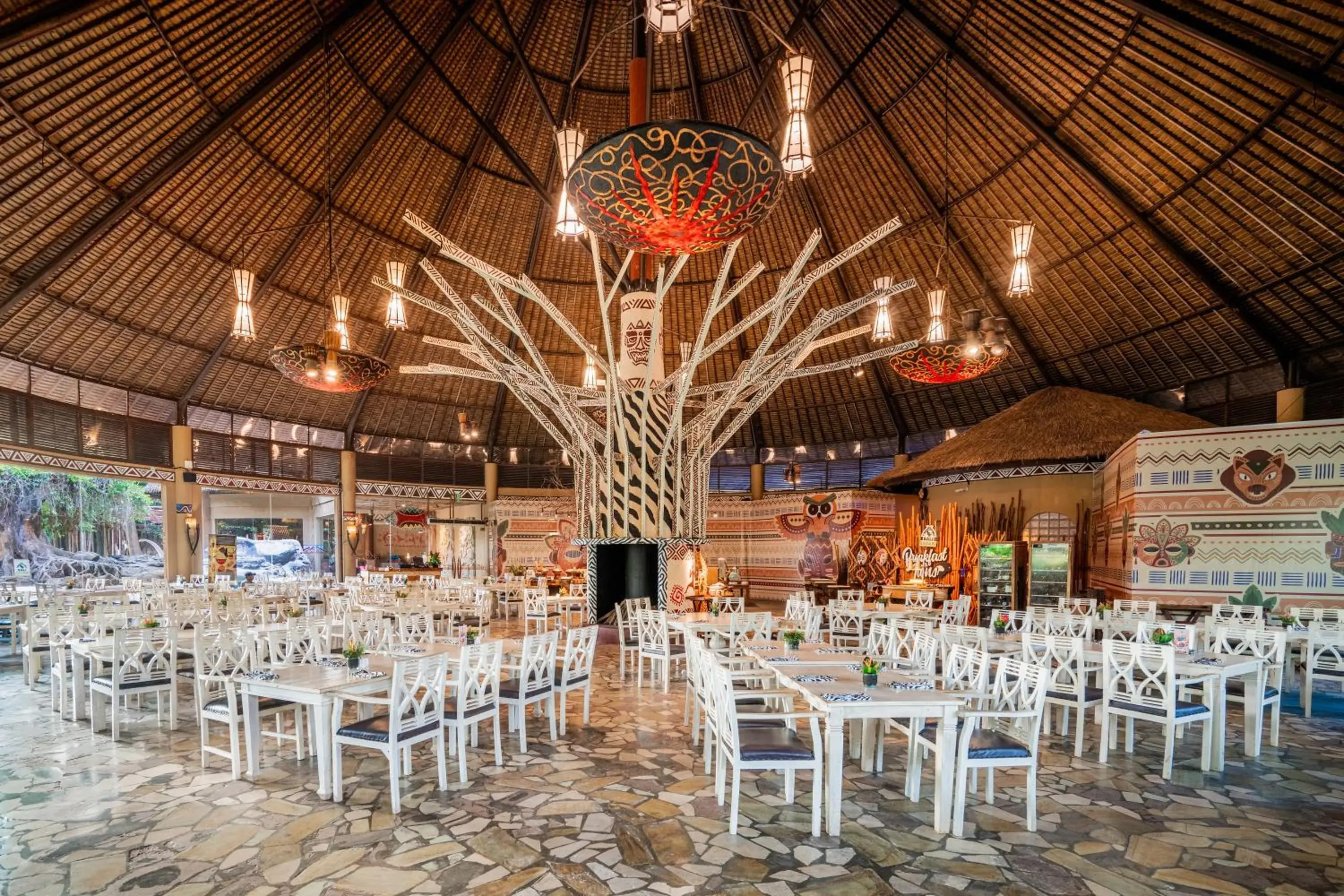 Restaurant/places to eat in Mara River Safari Lodge Bali Restaurant/places to eat in Mara River Safari Lodge Bali