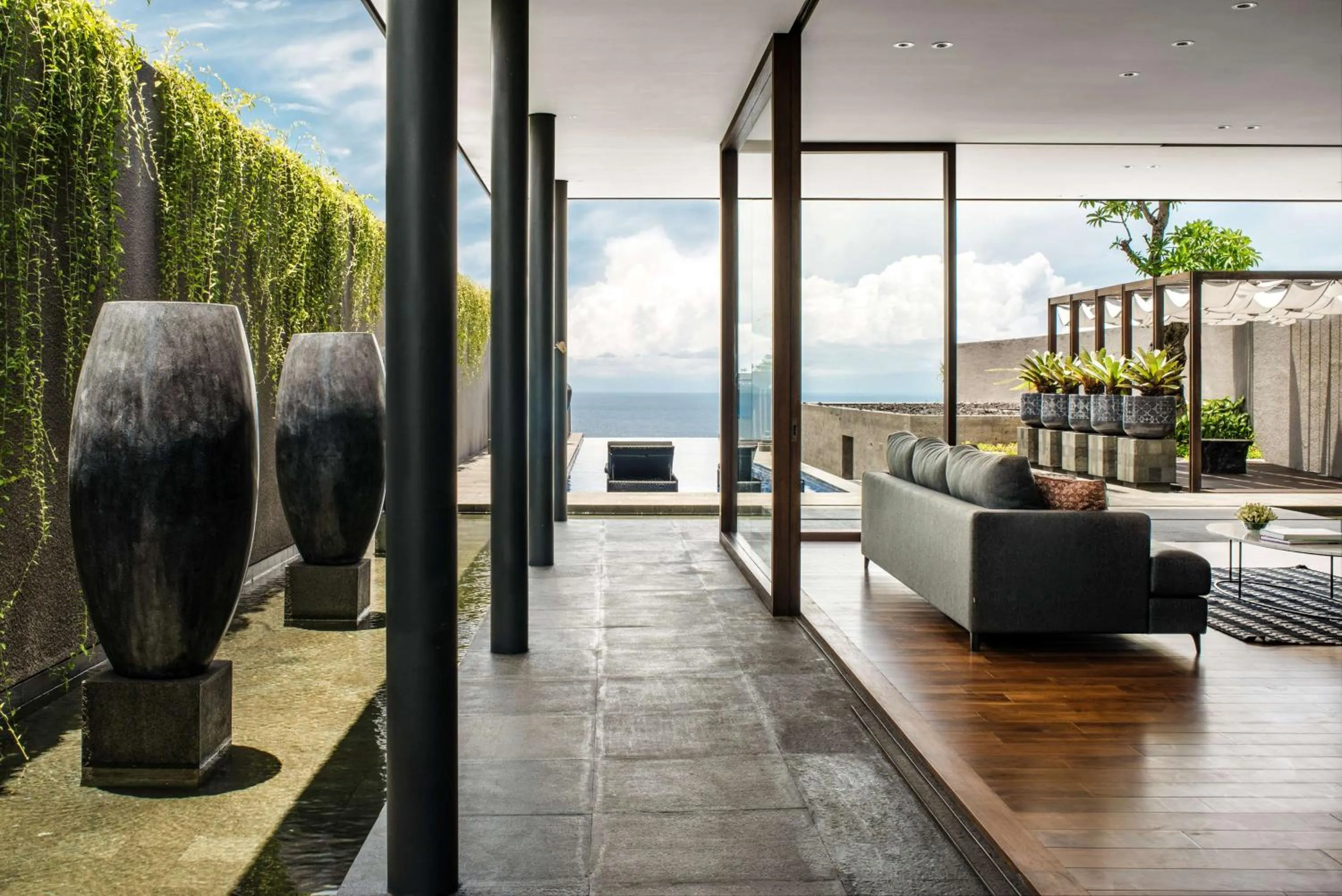 Photo of the whole room in Alila Villas Uluwatu