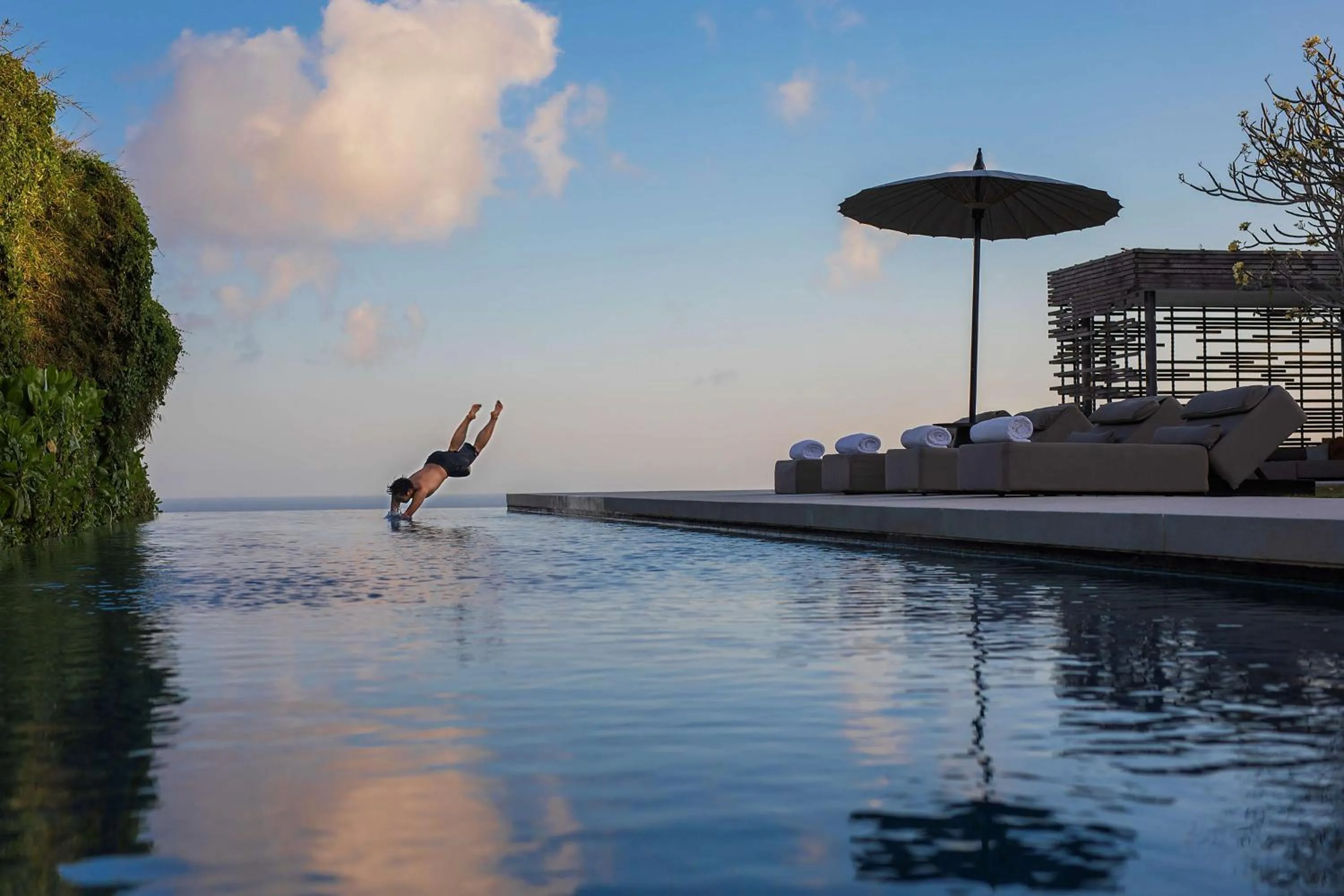 Swimming pool in Alila Villas Uluwatu