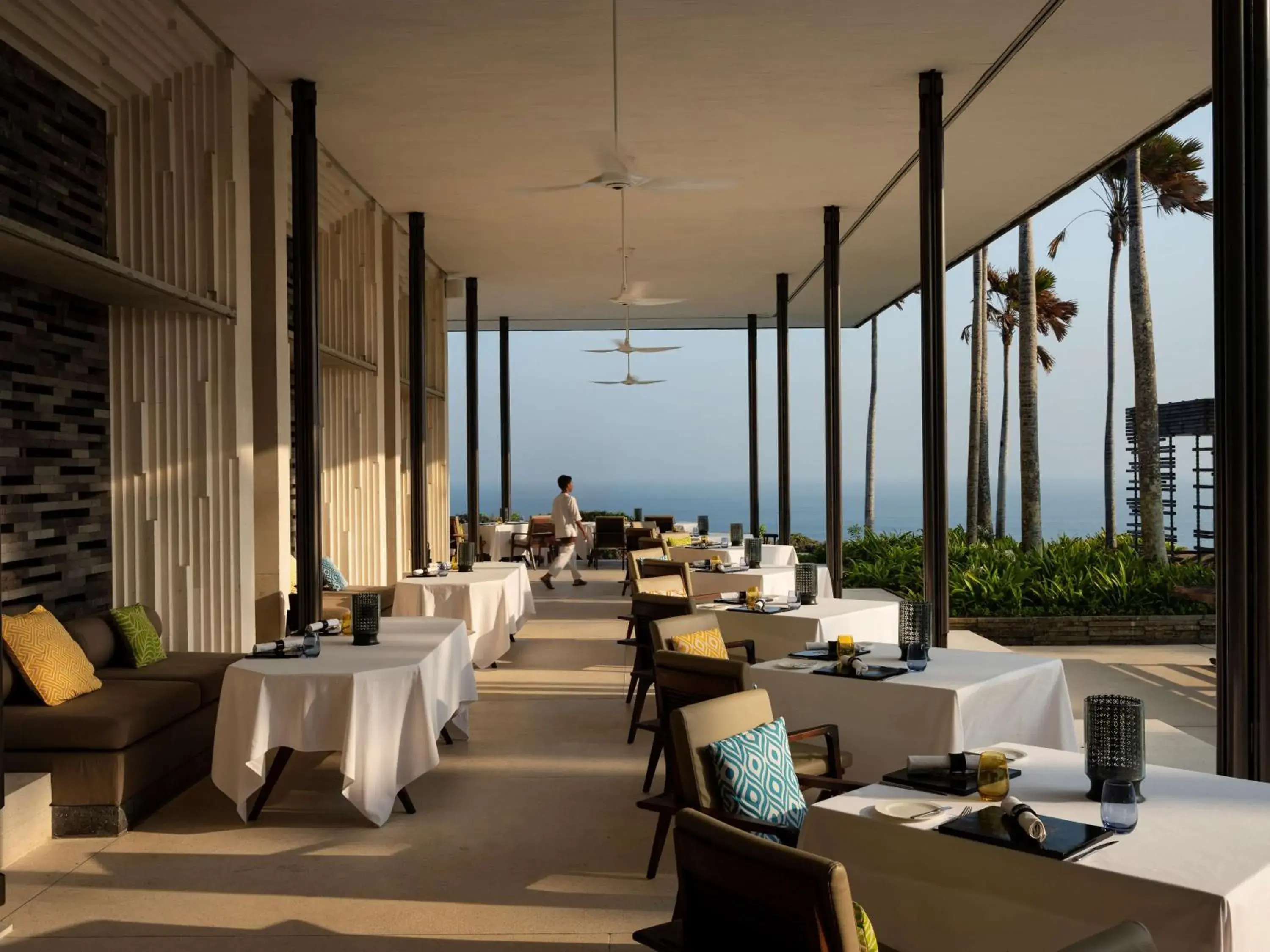 Restaurant/places to eat in Alila Villas Uluwatu Restaurant/places to eat in Alila Villas Uluwatu